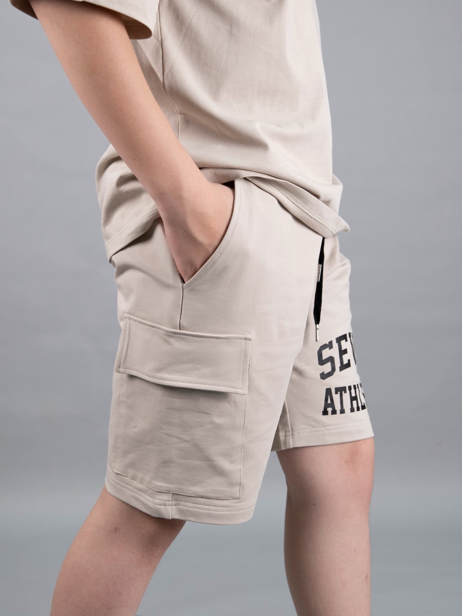 Quần short da cá be túi hộp in Seven_thumbnail_4