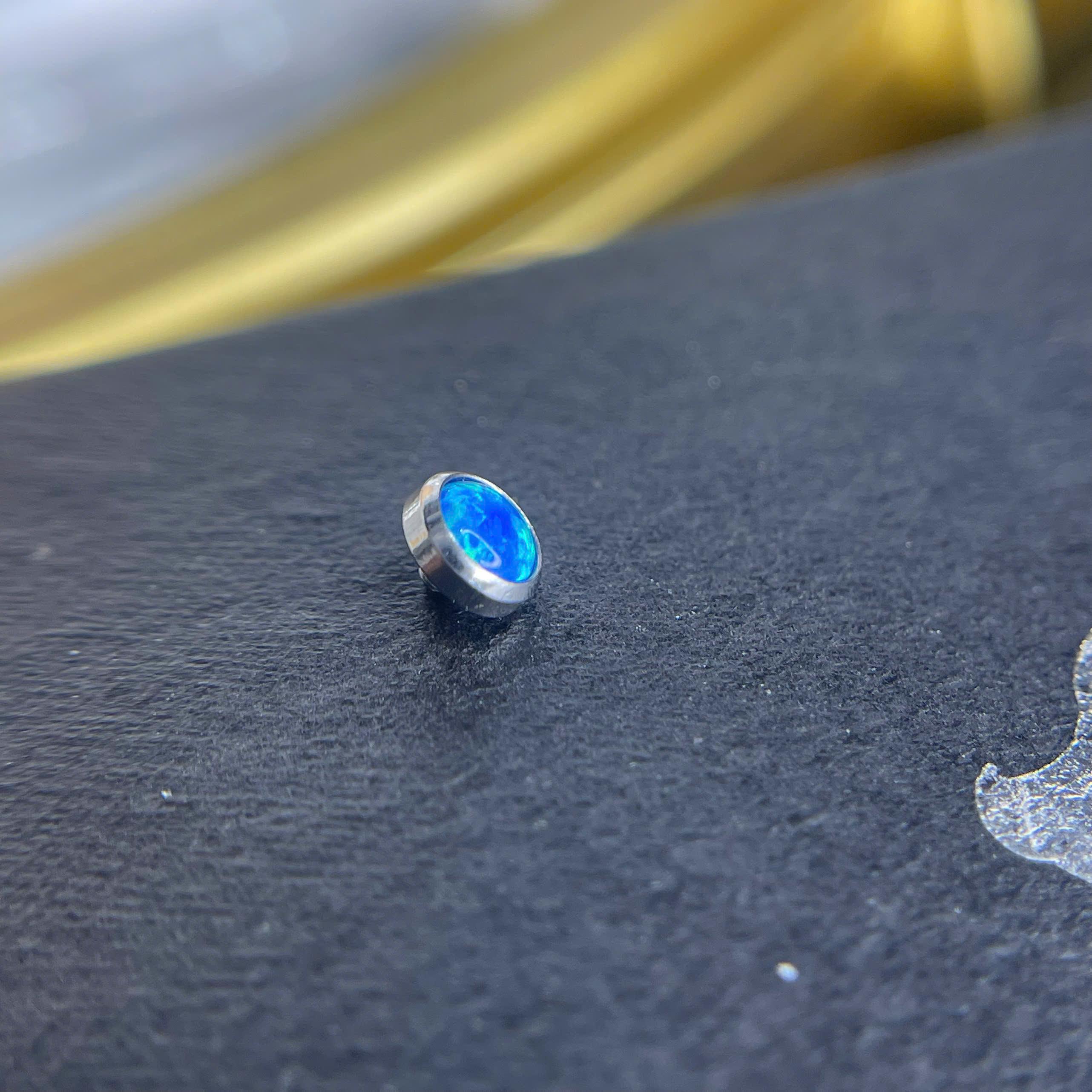 Charm cấy thép y tế opal xanh size 5 thân 1.6_thumbnail_2