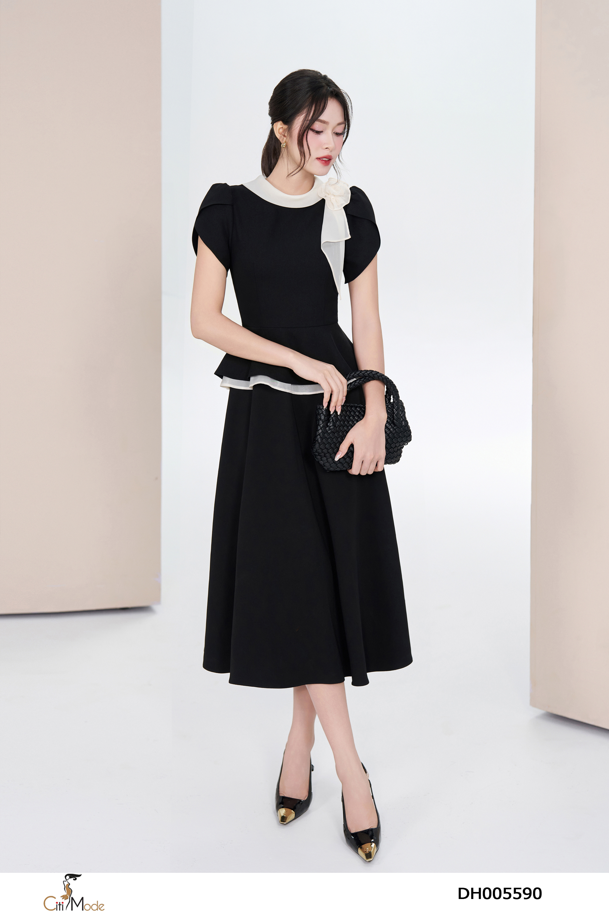 Đầm xòe đen peplum cổ phối hoa vai tay cách điệu_thumbnail_3