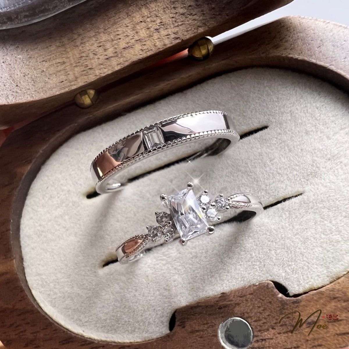 ĐN108 - Nhẫn đôi đá vuông pha lê freesize_thumbnail_2