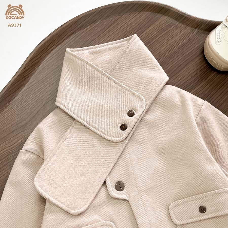 Áo khoác NÂU NHẠT 2 túi nắp cúc +khăn_thumbnail_2