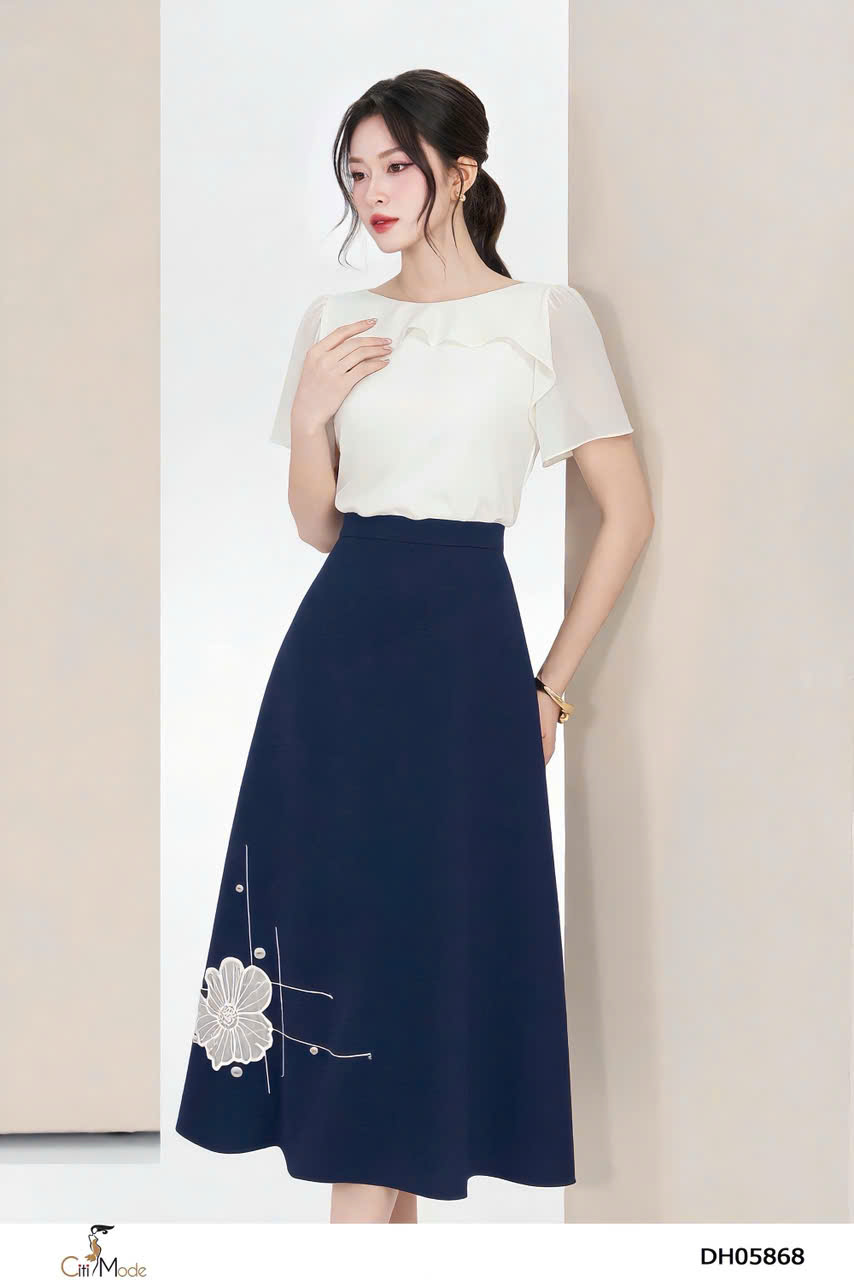 Đầm xòe tím than phối tơ kem đính hoa laser_thumbnail_2