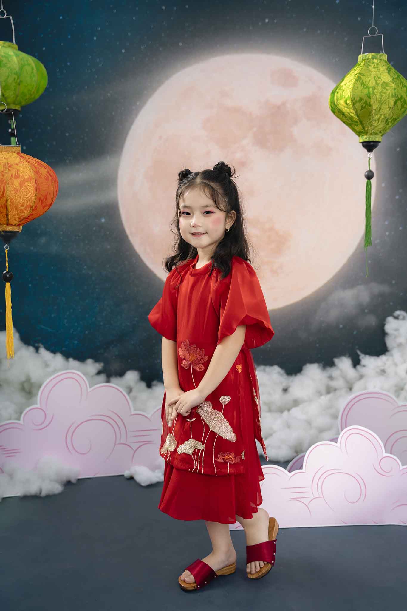 Áo dài thêu hoa sen_thumbnail_1