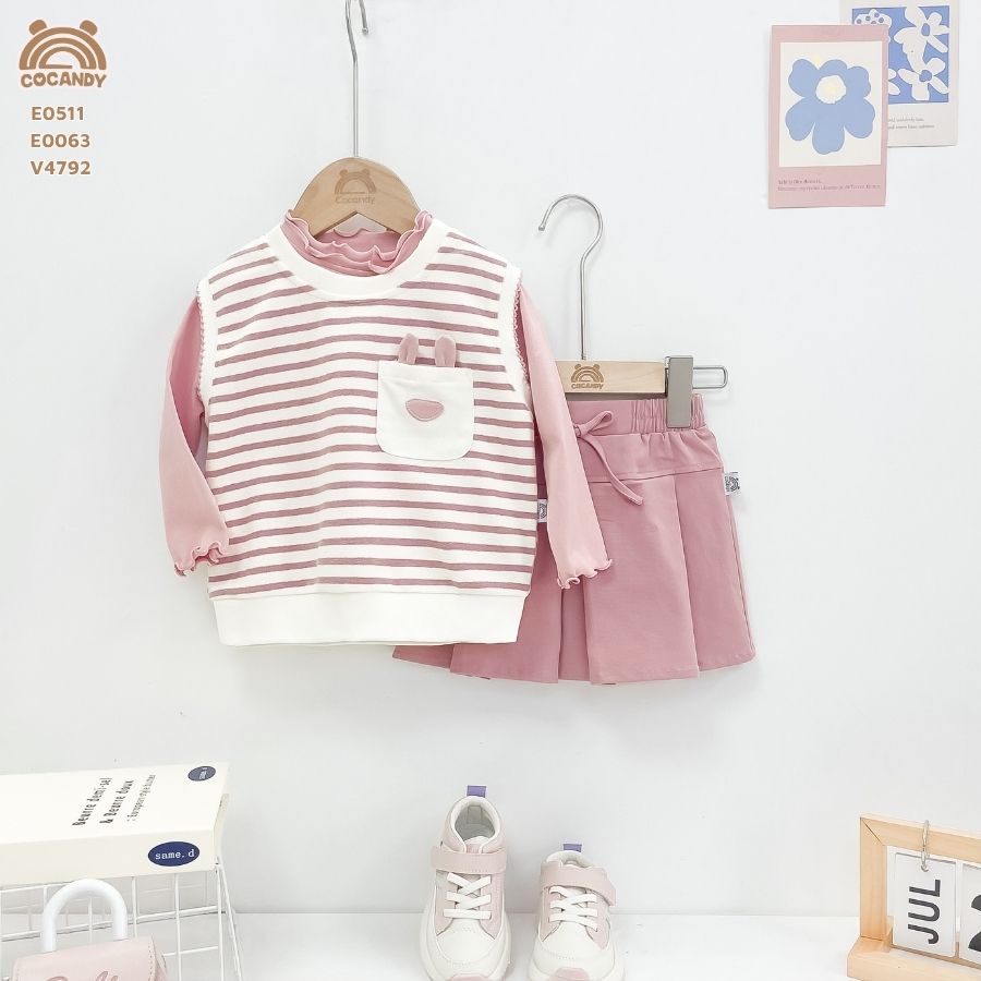 Áo gile HỒNG kẻ BE phối túi tai thỏ