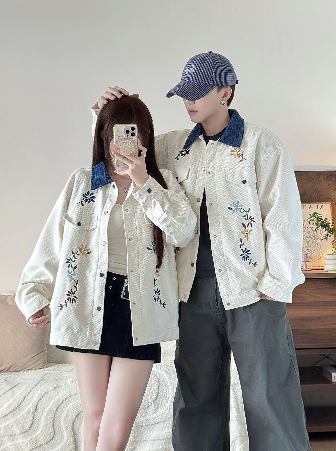 Áo Khoác Đôi Thêu Hoa Denim Cổ Xanh_thumbnail_4