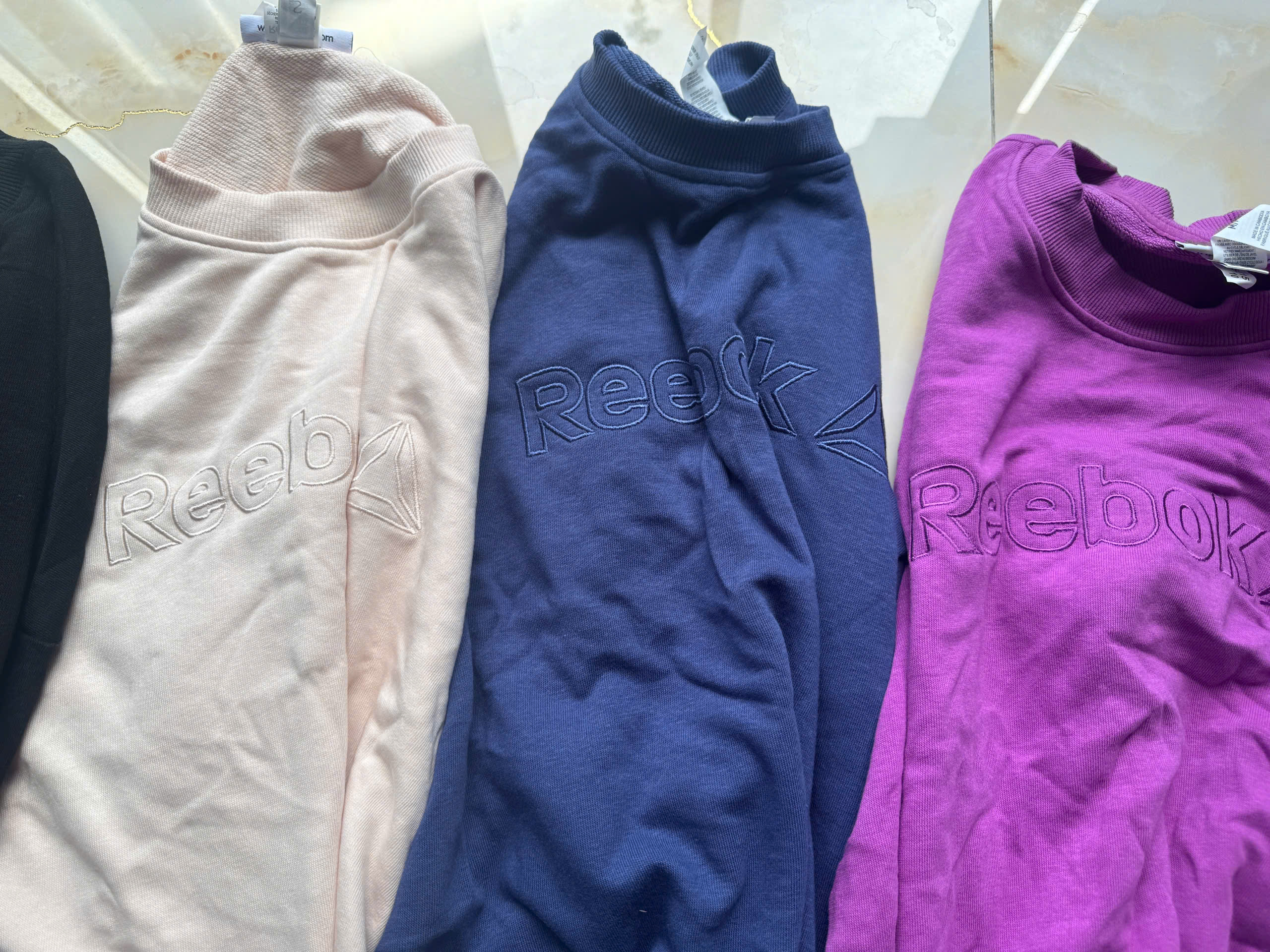 A488 - Áo sweater RB