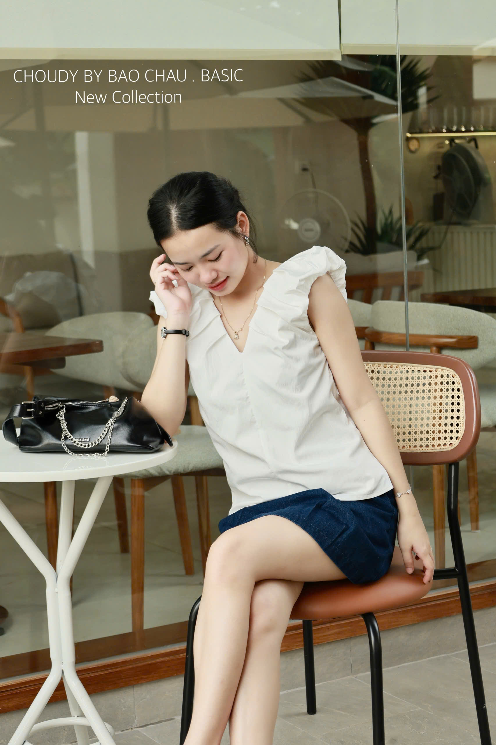 U649 ÁO KIỂU 2 MÀU_thumbnail_10