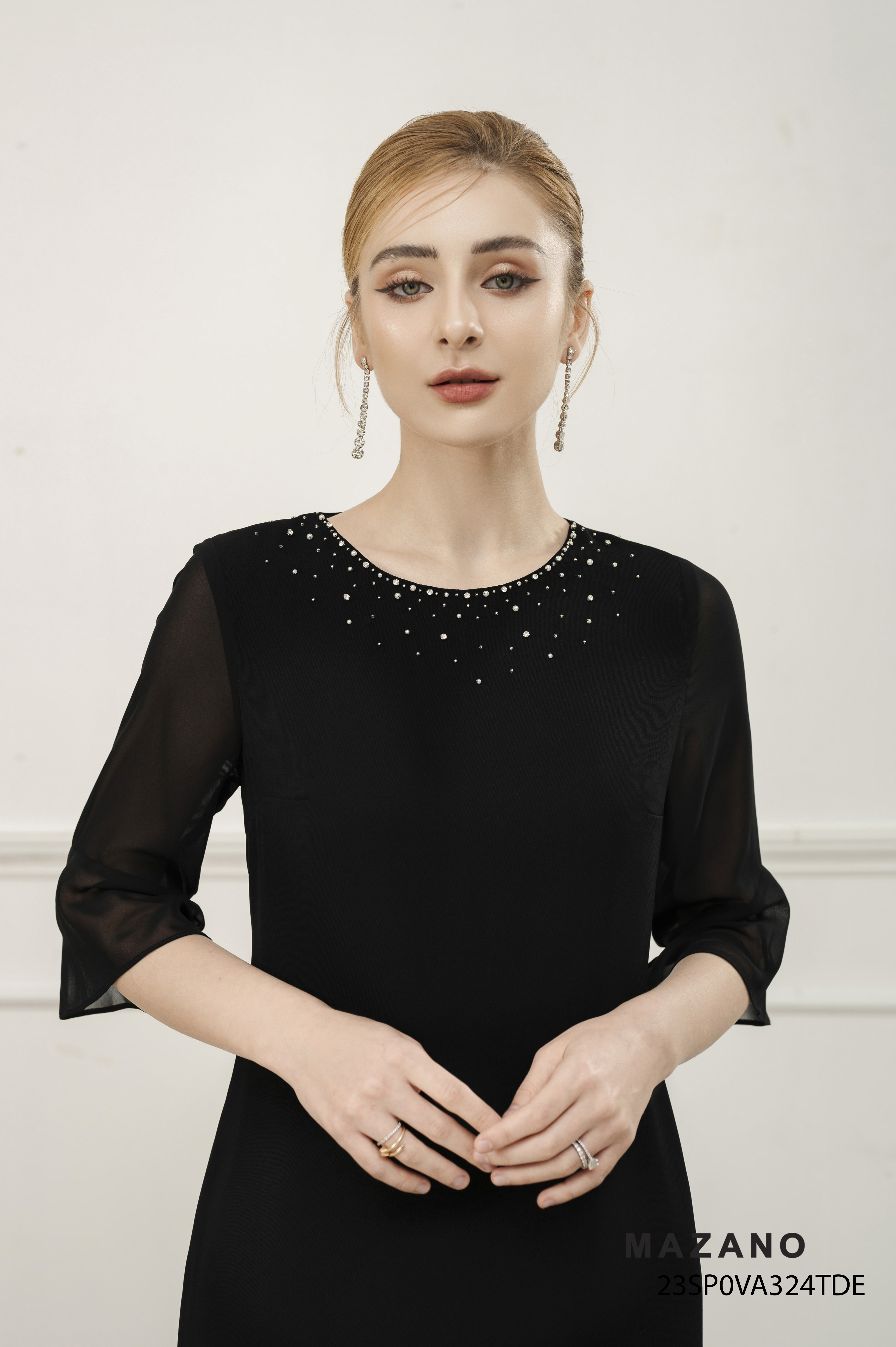 Đầm Suông Tay Lỡ Đính Đá Sang Trọng_thumbnail_4