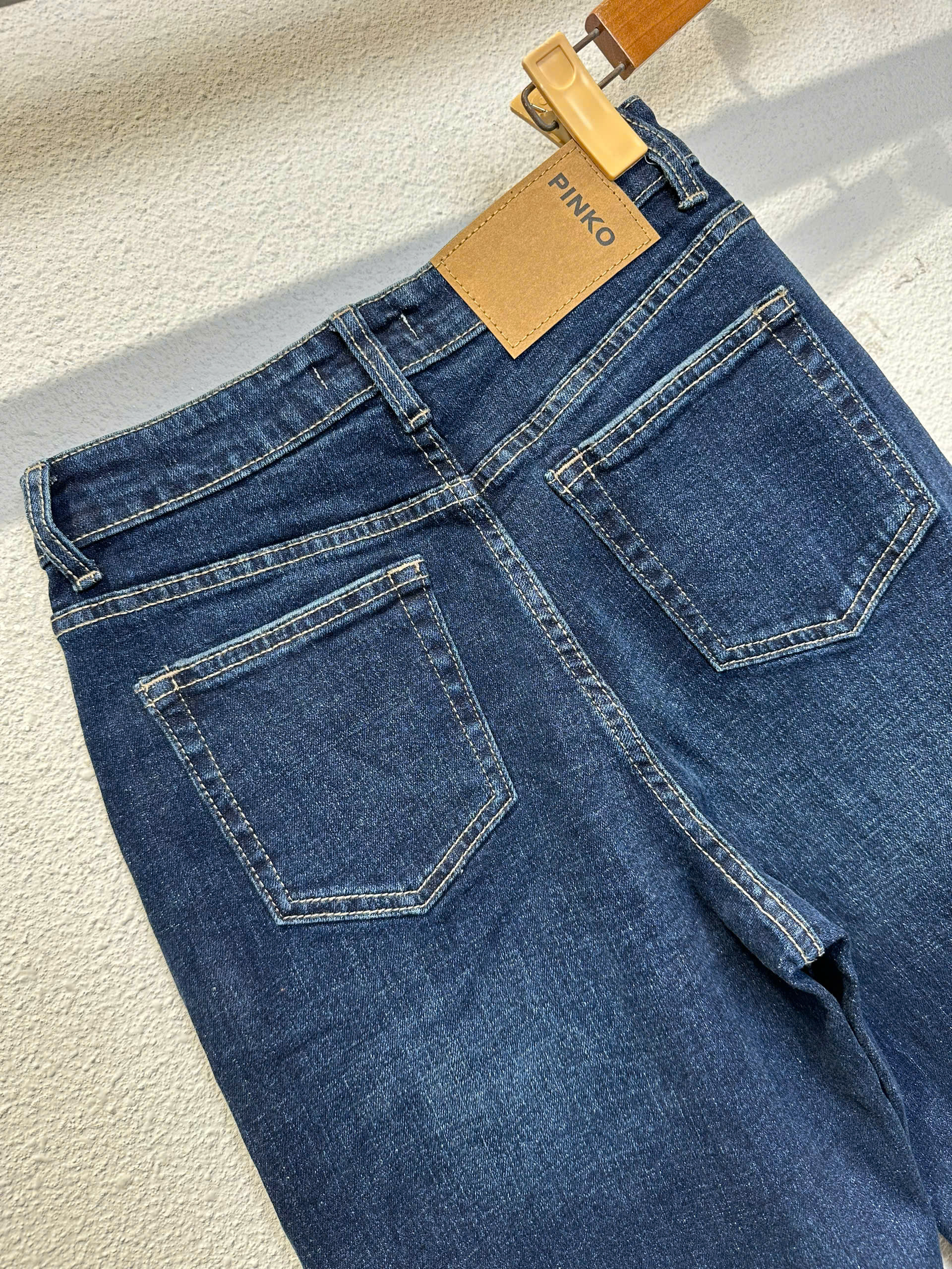 QUAN JEAN PINKO_thumbnail_4