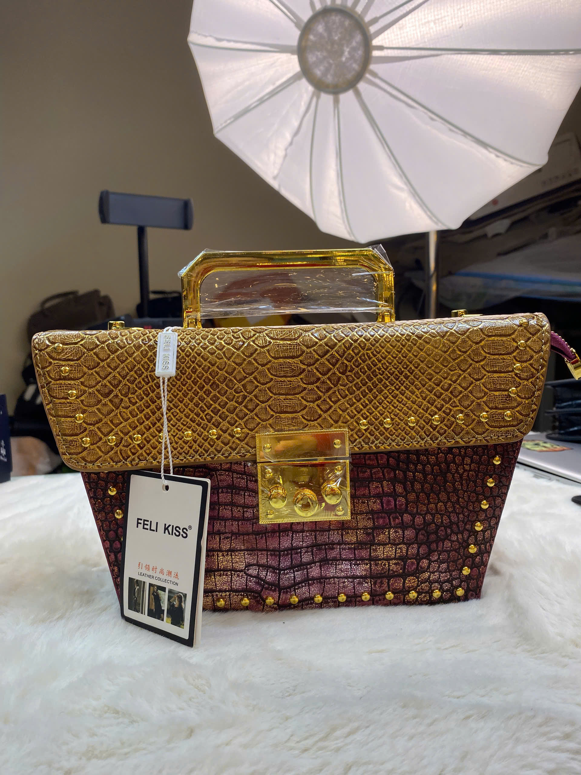 túi nội địa Trung kiểu hộp độc đáo