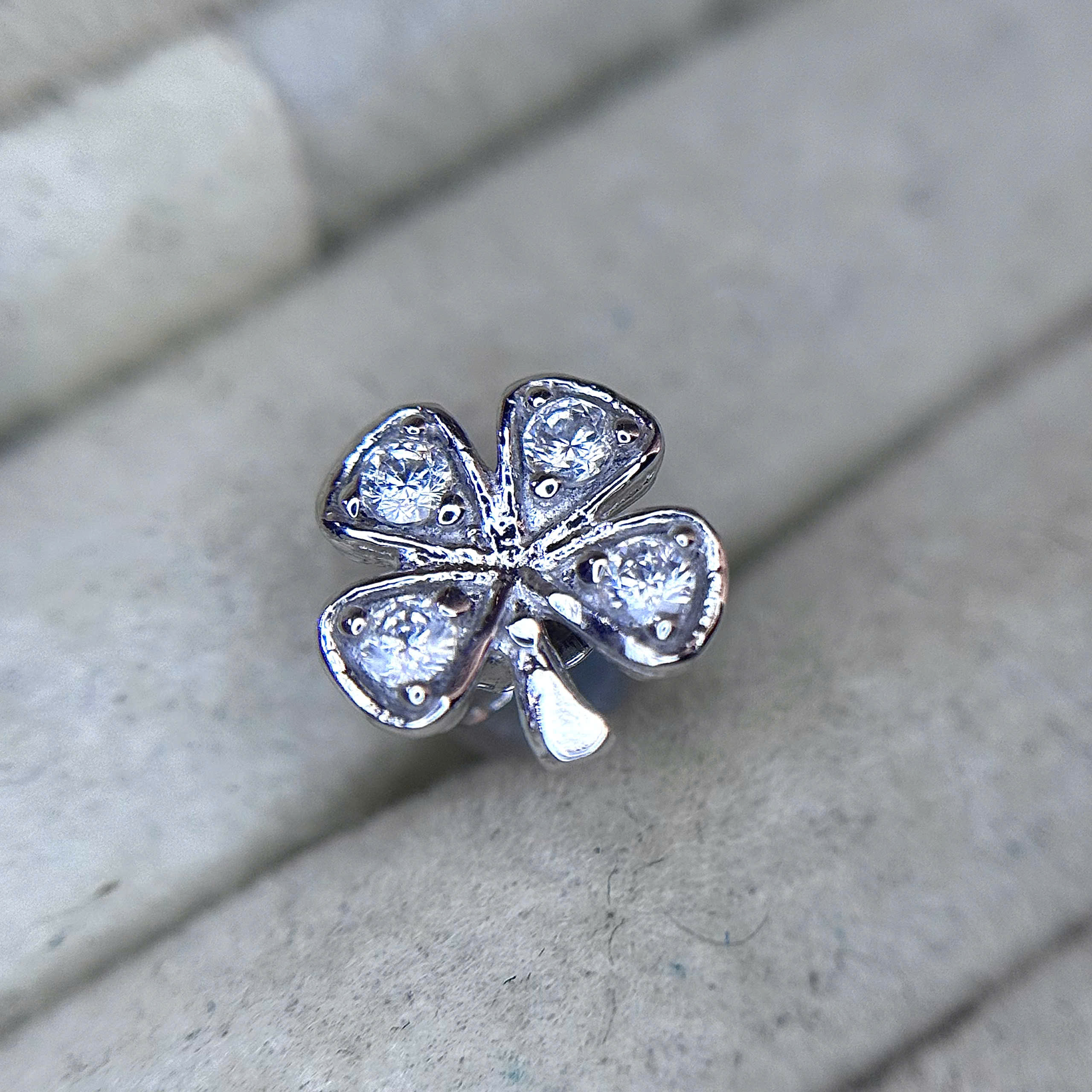 Khuyên kiểu bạc xi kim hoa 4 cánh_thumbnail_3