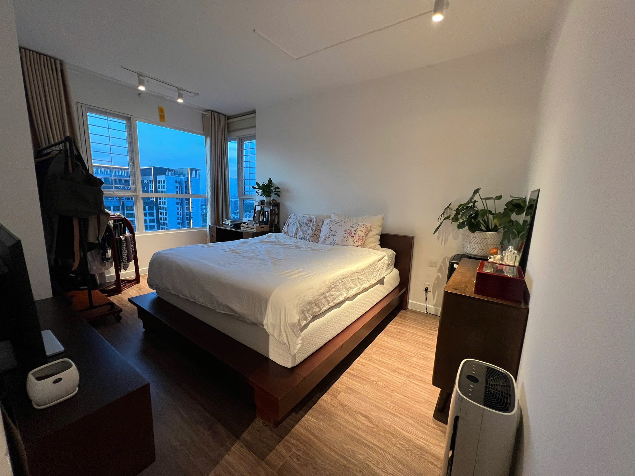 Nhà đẹp, giá rẻ - PKD Vista Verde tung list căn hộ chuyển nhượng 3PN, full nội thất đẹp_thumbnail_3