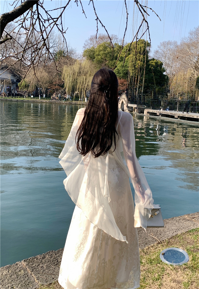 Váy Dài 2 Lớp Lụa Hoa Tiết – Set Cardigan Dây Thanh Lịch_thumbnail_8