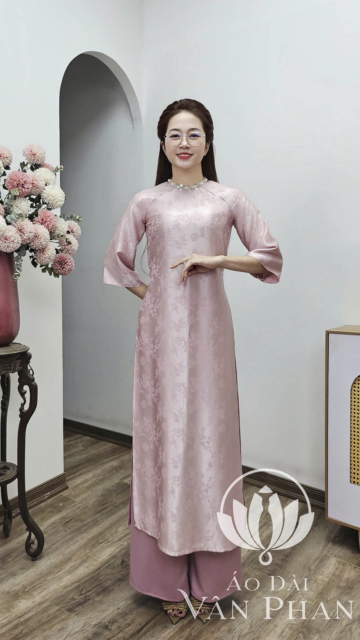 CT323 áo dài cách tân tay loe gấm như ngọc màu hồng