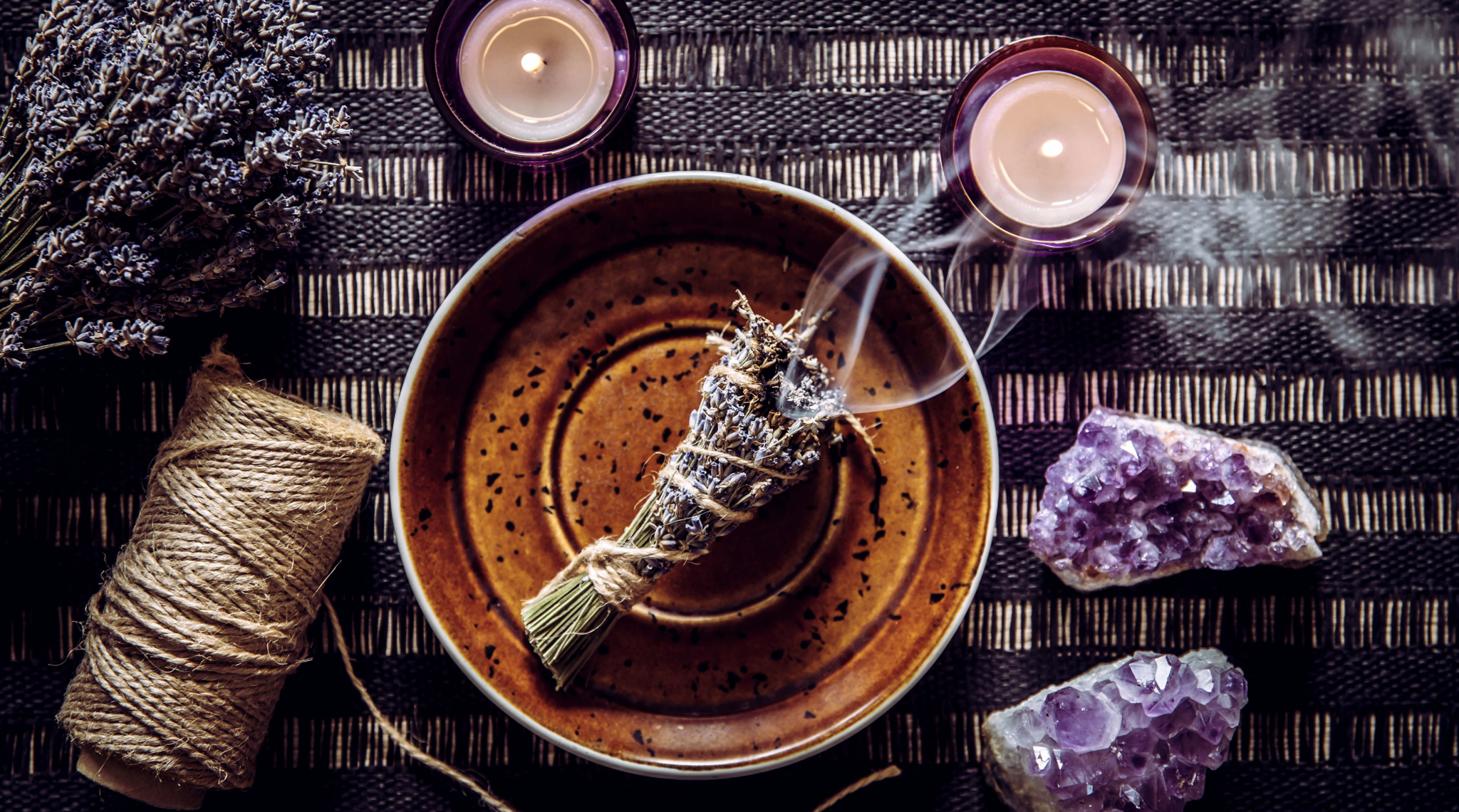 Oải Hương: Chìa Khóa Tự Nhiên Giải Phóng Đam Mê Thuốc Lá