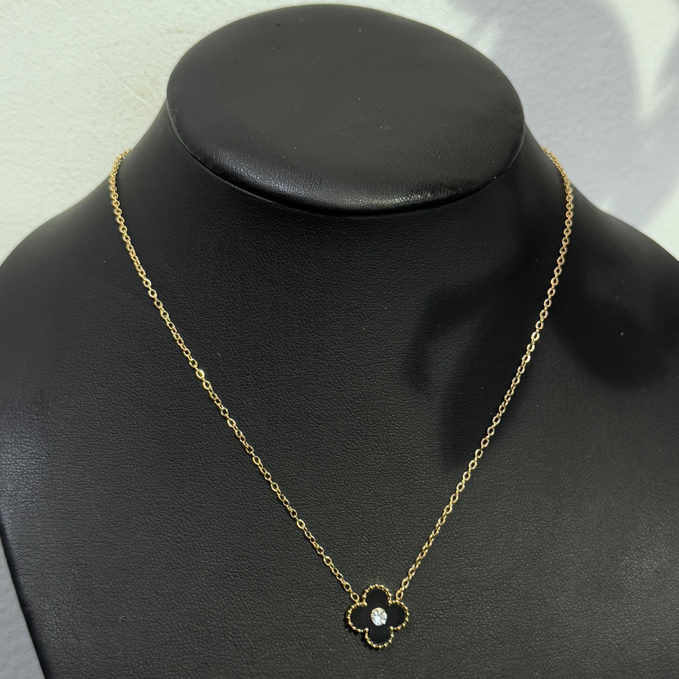 vòng cổ van cleef charm đen đính kim cương trắng to viền bi vàng_thumbnail_3