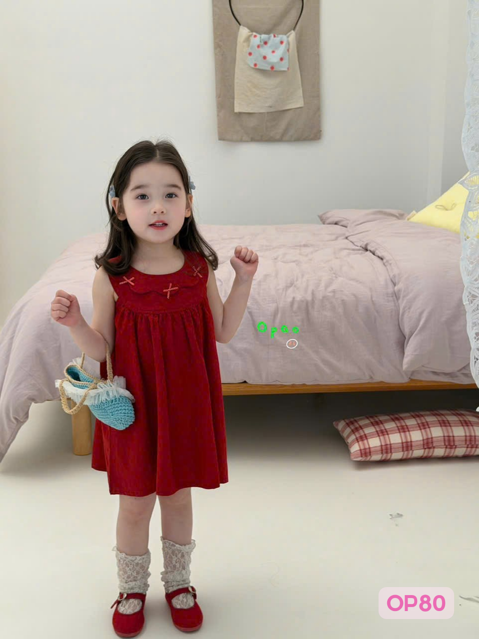 OP80 - Váy đỏ cổ tròn xếp ly dáng suông hãng Opao