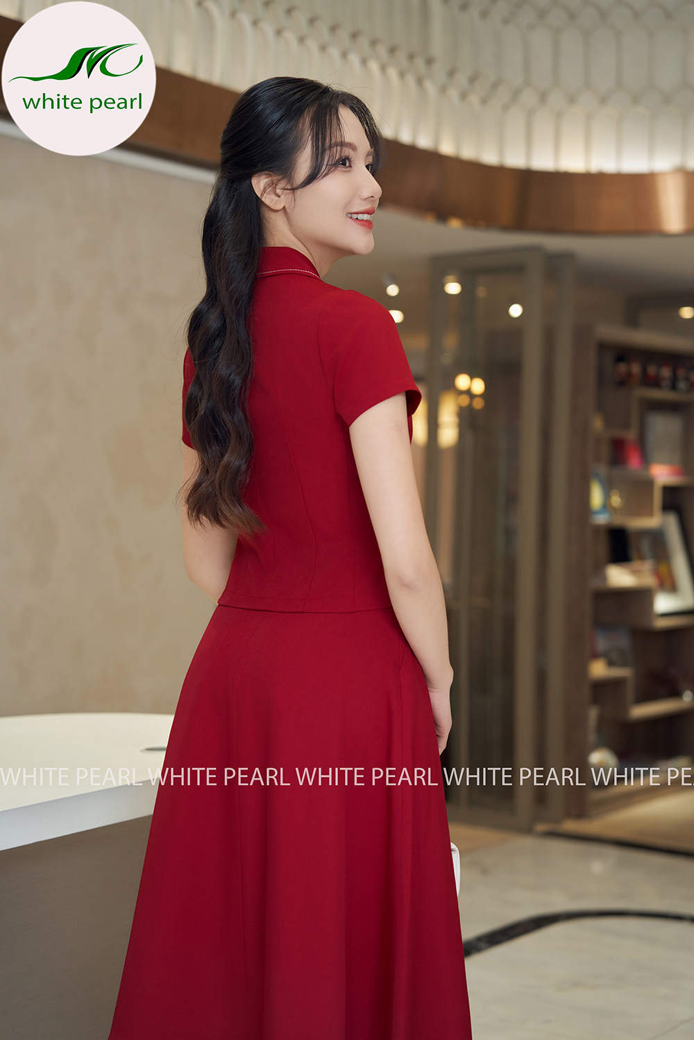 Áo ký giả cổ K đột chỉ kèm chân váy xòe thời trang công sở cao cấp White Pearl AK2401_thumbnail_11