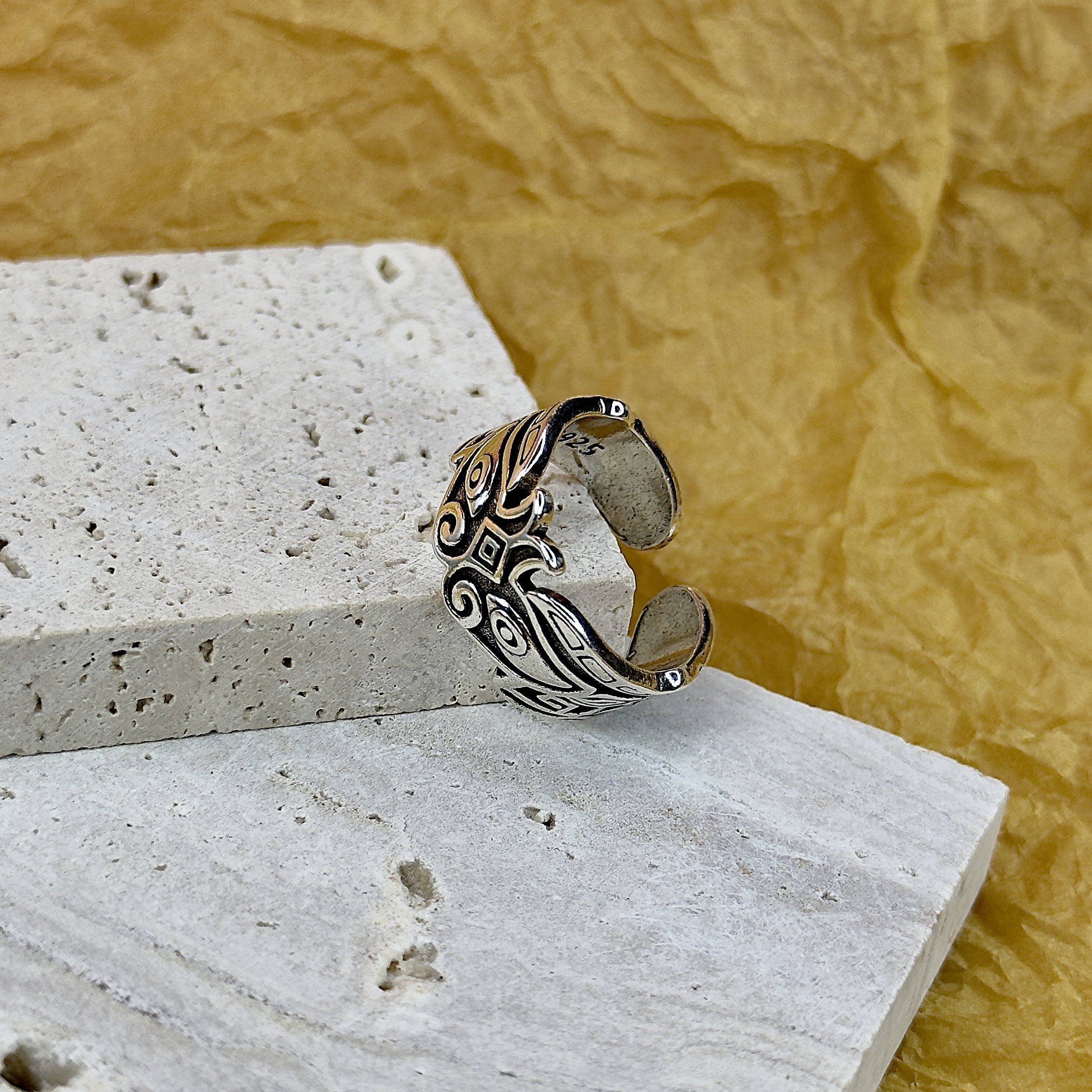 Nhẫn Thần Thú Thao Thiết_thumbnail_12