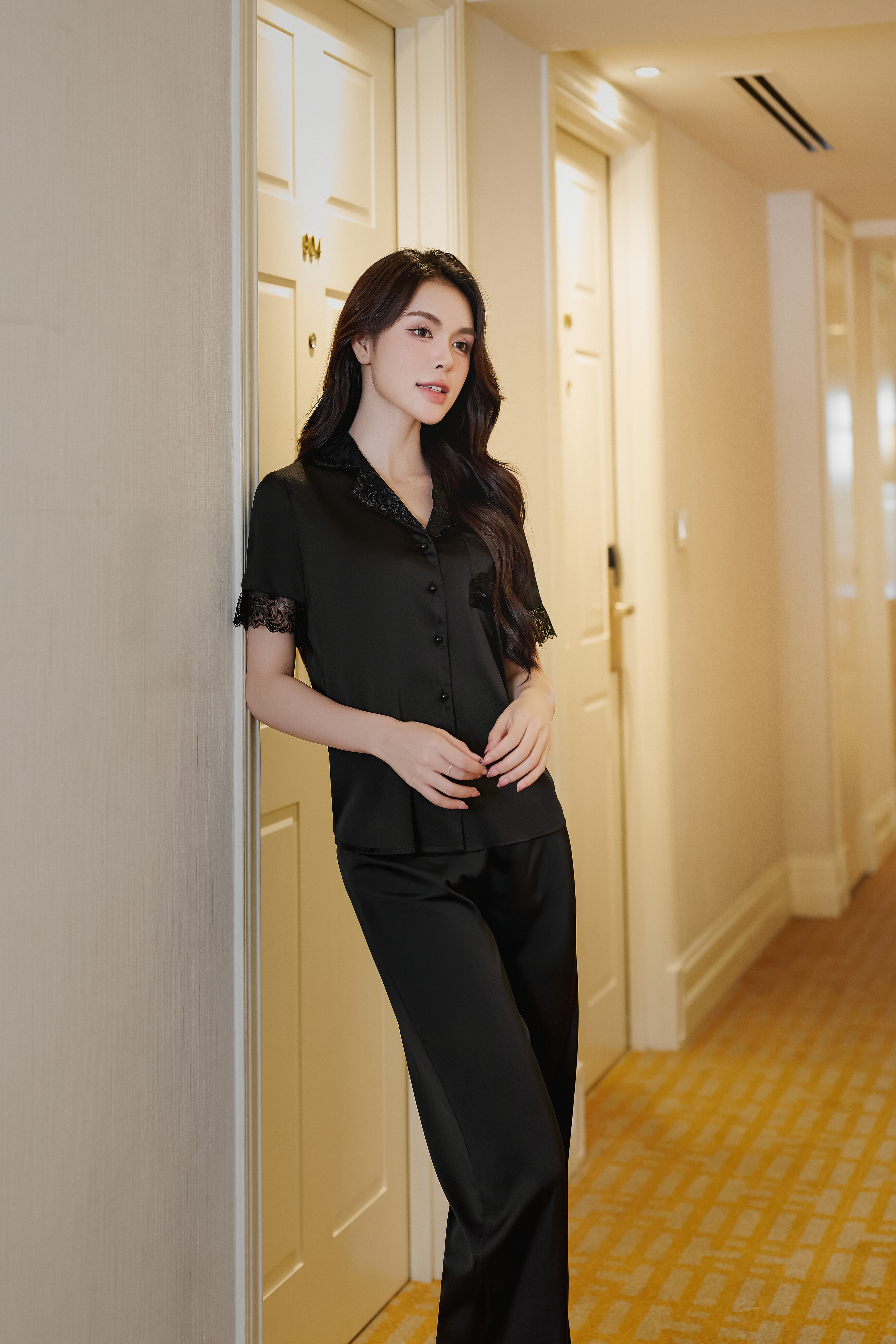 Bộ lụa áo cộc, quần dài BN606_thumbnail_11