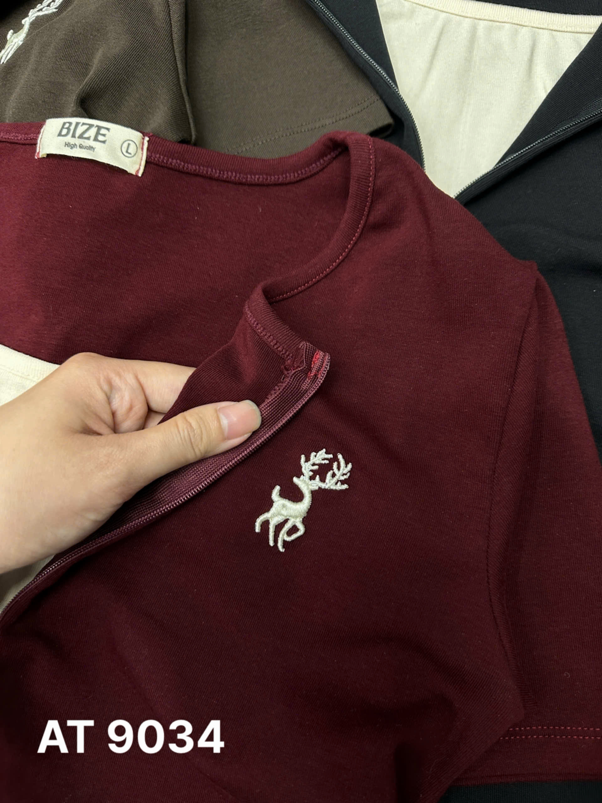 Áo thun thêu hươu phối dây kéo trước bigsize AT9034 dành cho nàng béo mập từ 55-90kg_thumbnail_11