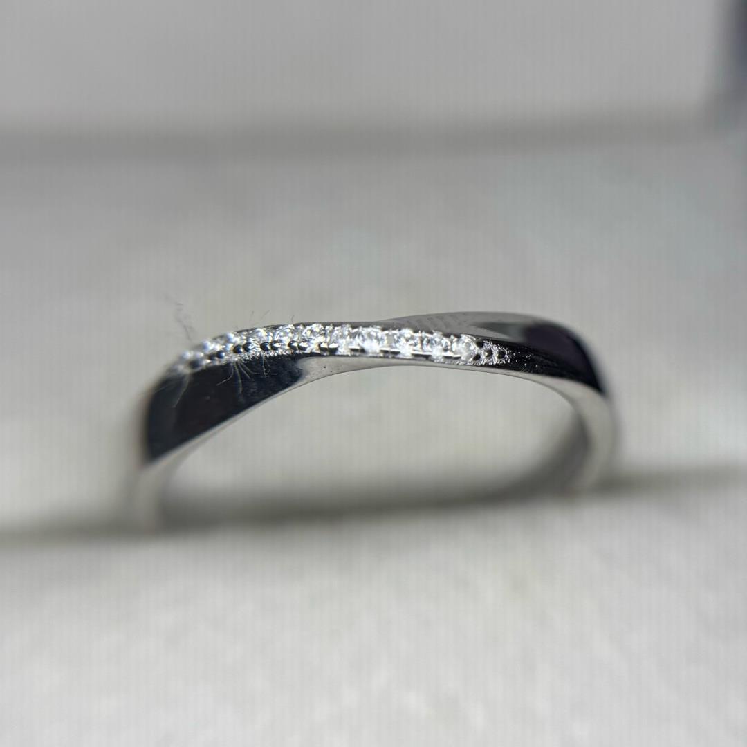 nhẫn cặp bạc si bạch kim kim cương dải xoắn chéo nhẹ freesize_thumbnail_2