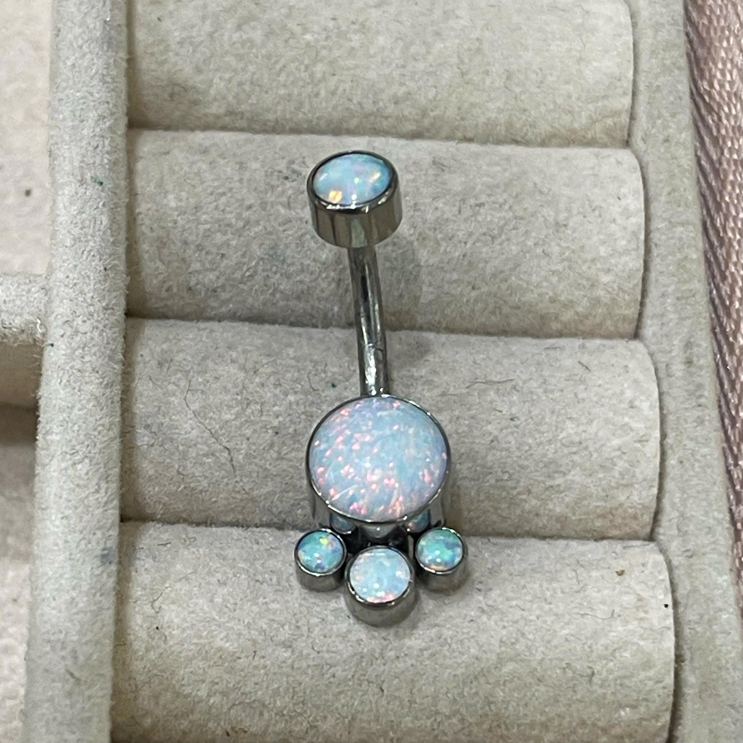 rốn titan đá opal hồng xanh sữa đính ba đá tròn_thumbnail_2