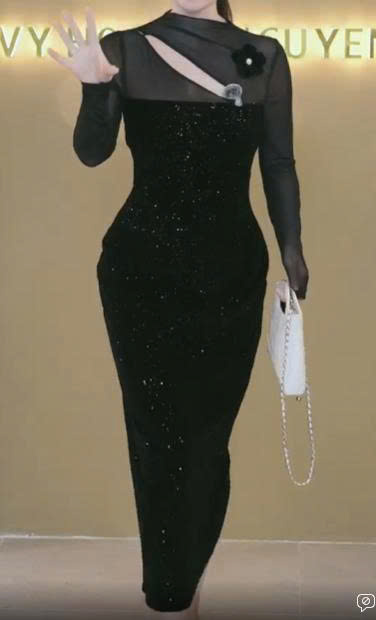 Đầm Bút Chì Khoét Ngực Bling_thumbnail_4