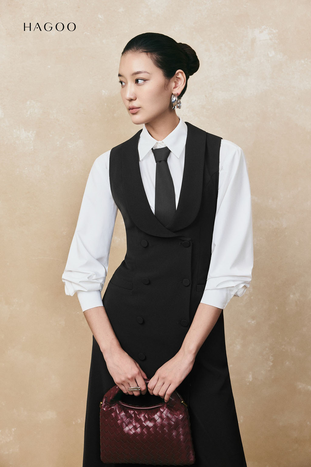 Váy Gile đính nẹp hai hàng khuy HAGOO