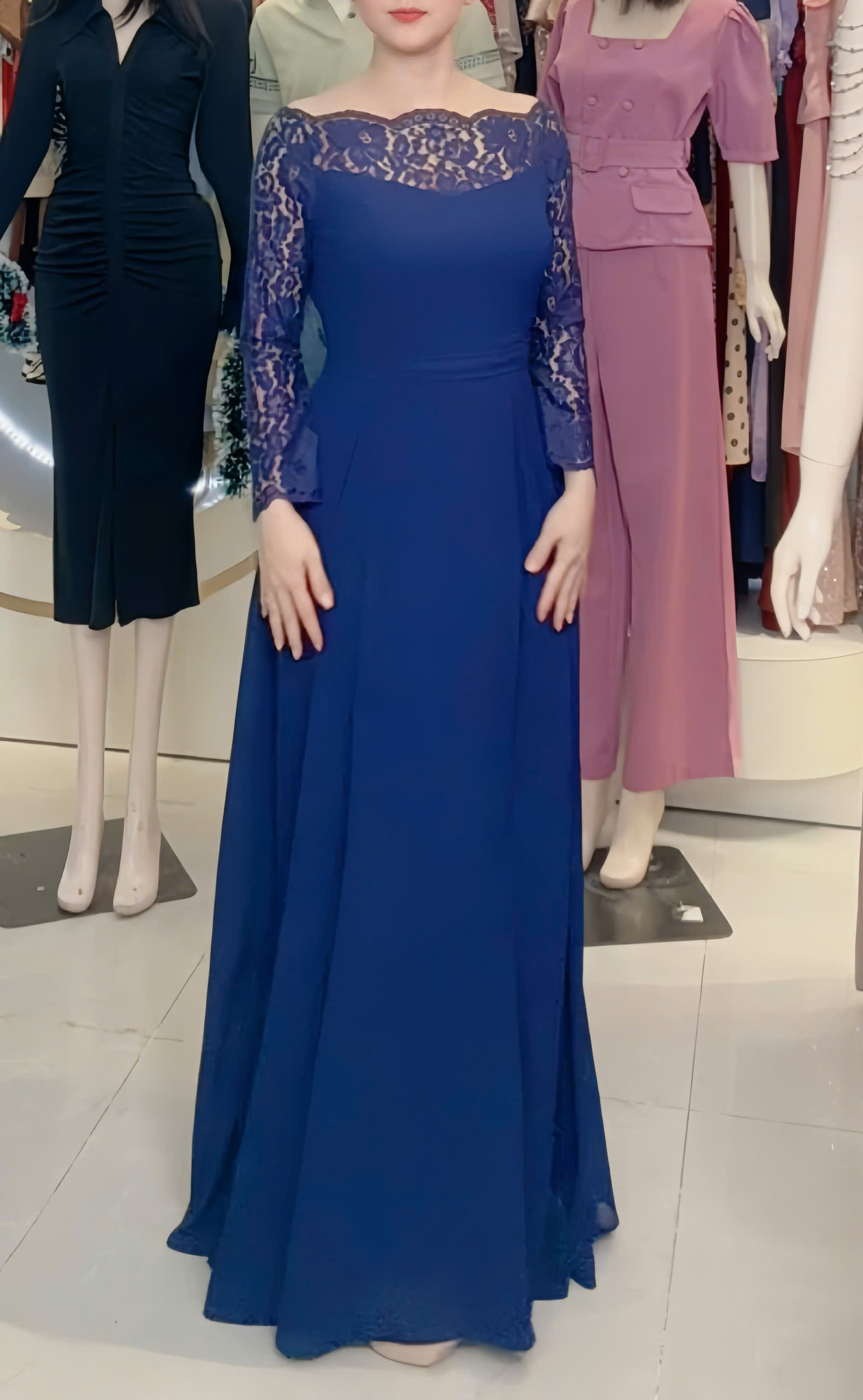 Đầm xòe phối ren tay dài