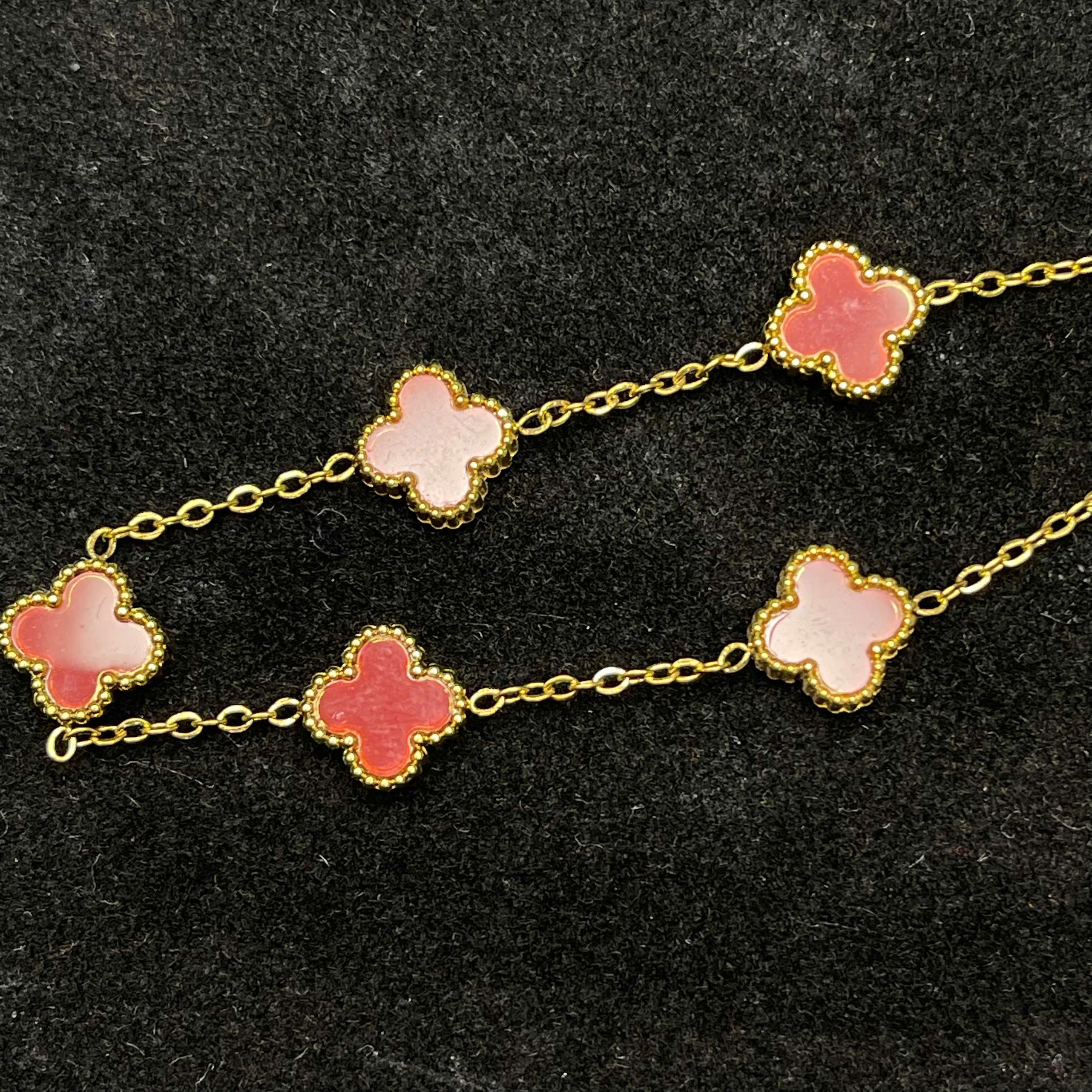 vòng tay van cleef đỏ đô nhỏ viền bi vàng _thumbnail_1