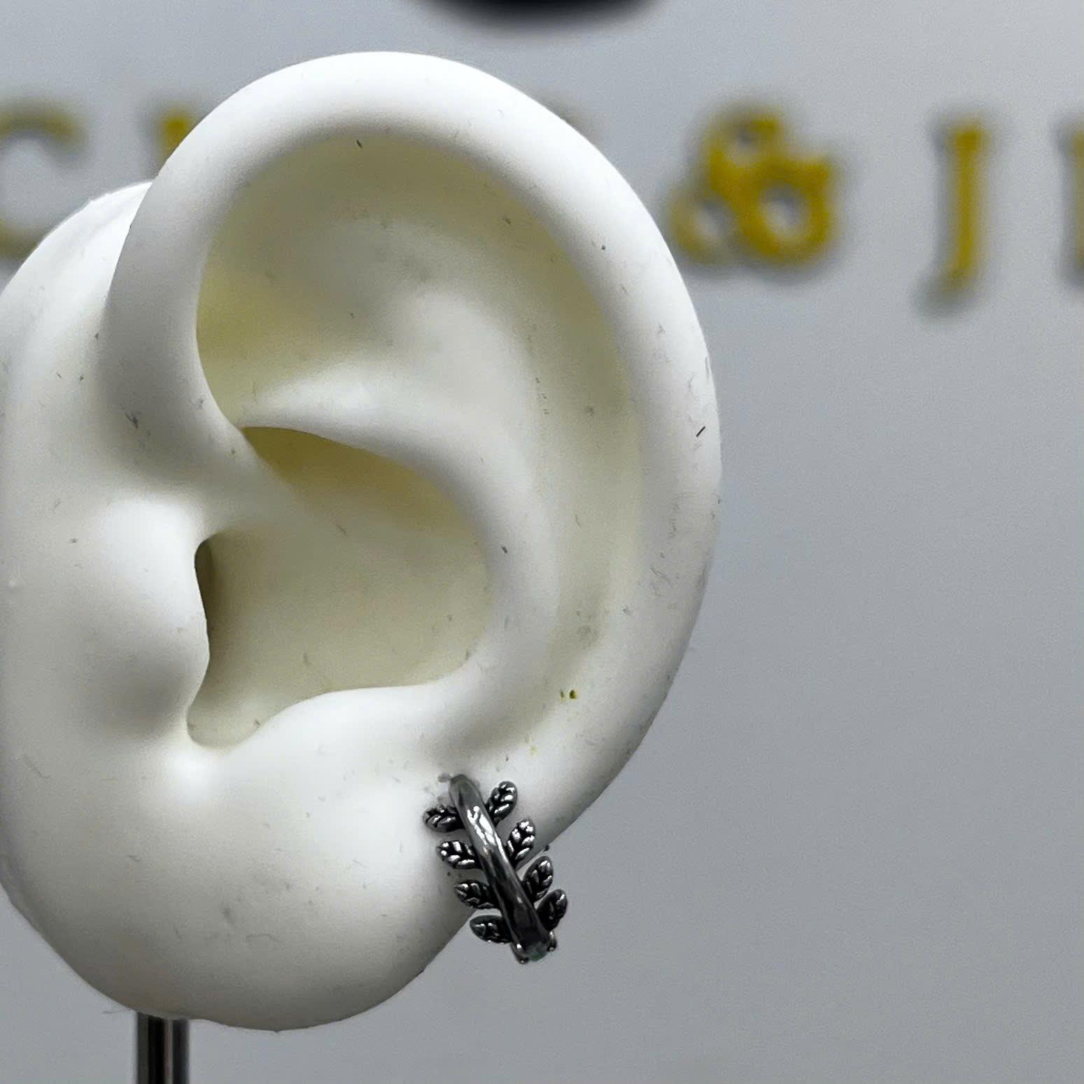 khuyên vòng kiểu nam vòm lá size 10_thumbnail_3