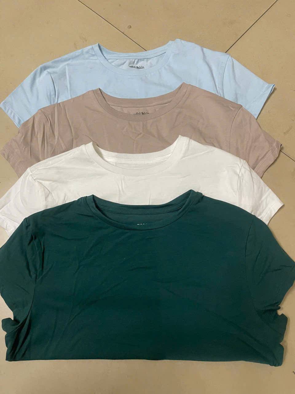 A834 AO NU WILD (L13-1)