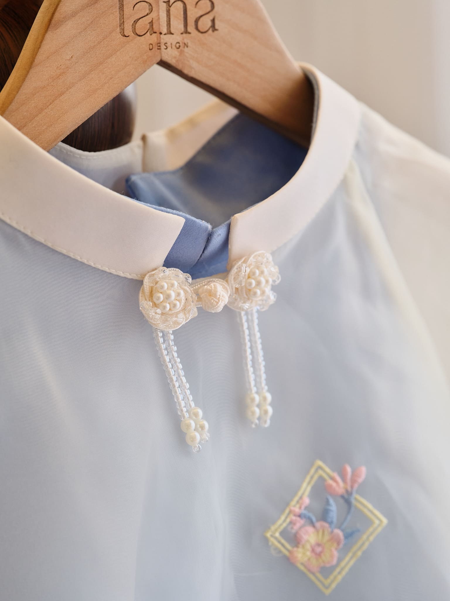 Áo dài Trân Sắc_thumbnail_4