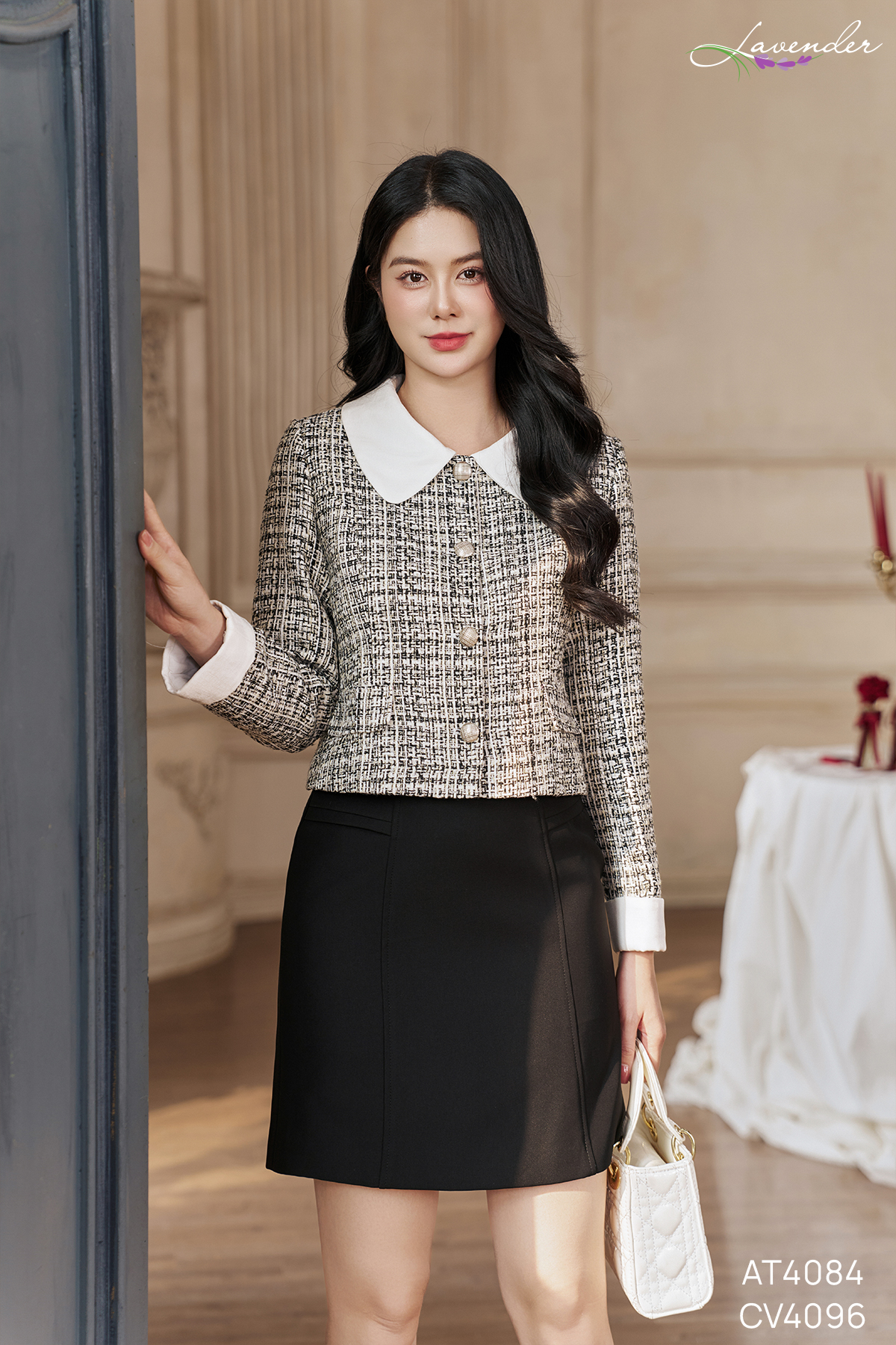 Áo dạ tweed xám cổ sen tay dài phối trắng AT4084