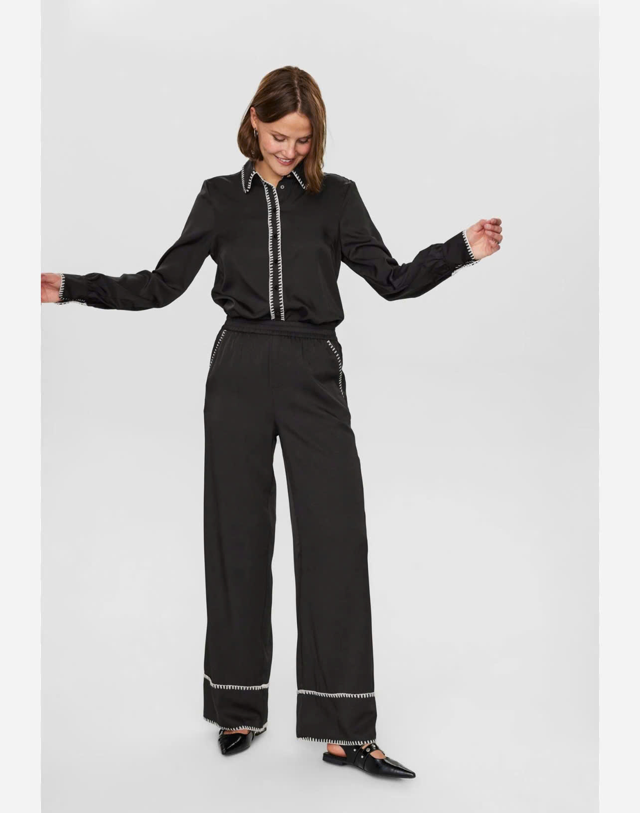 AM182-ÁO SOMI LINEN ĐEN_thumbnail_3