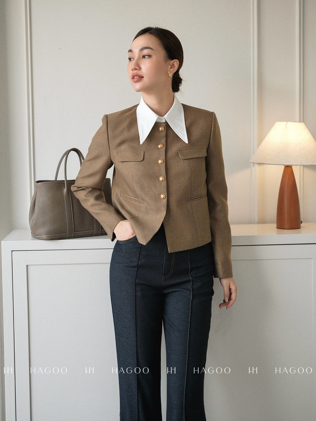 Áo Blazer cổ tròn khuy đồng_thumbnail_9