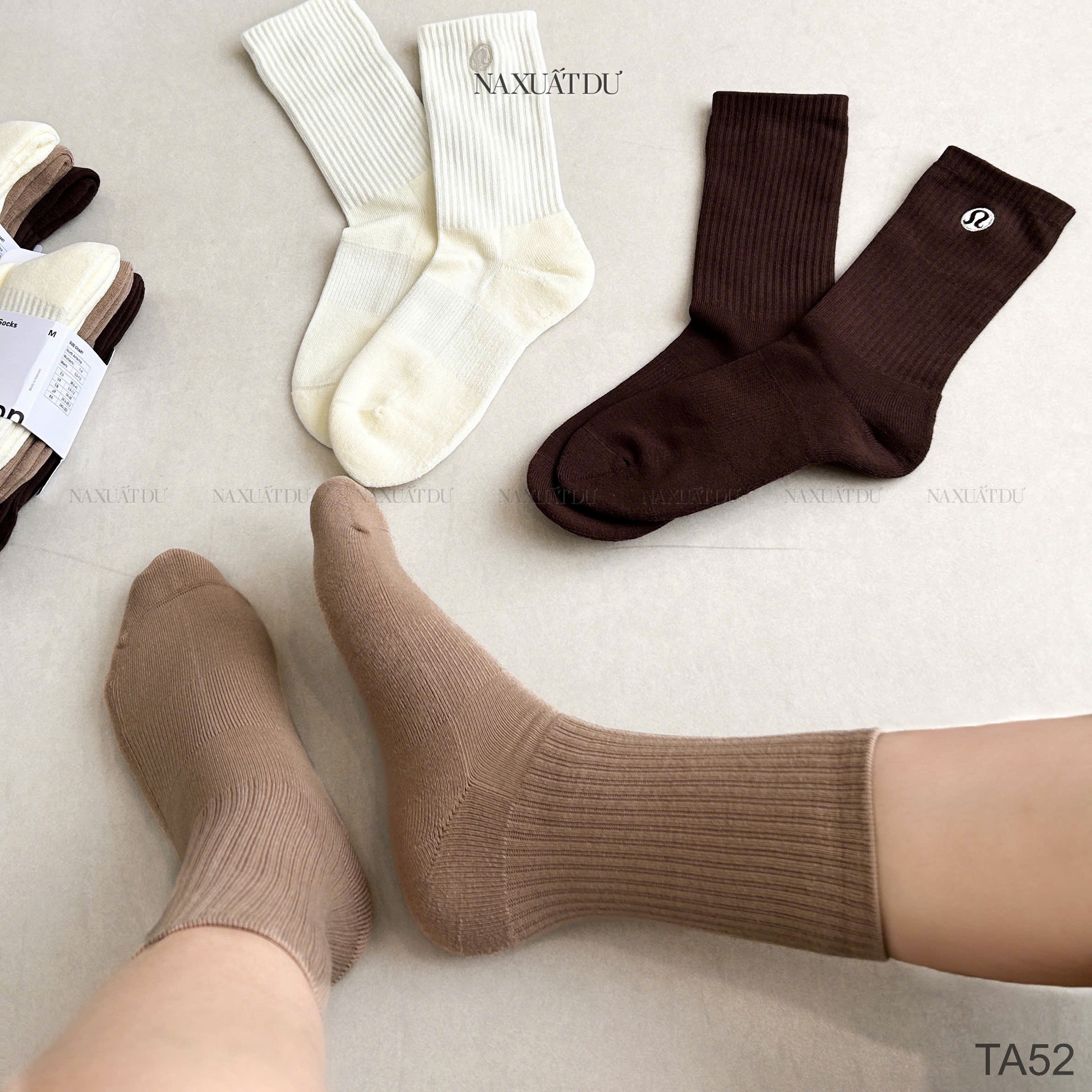 Set 3 đôi tất unisex " L.u.lu Lm " - TA52