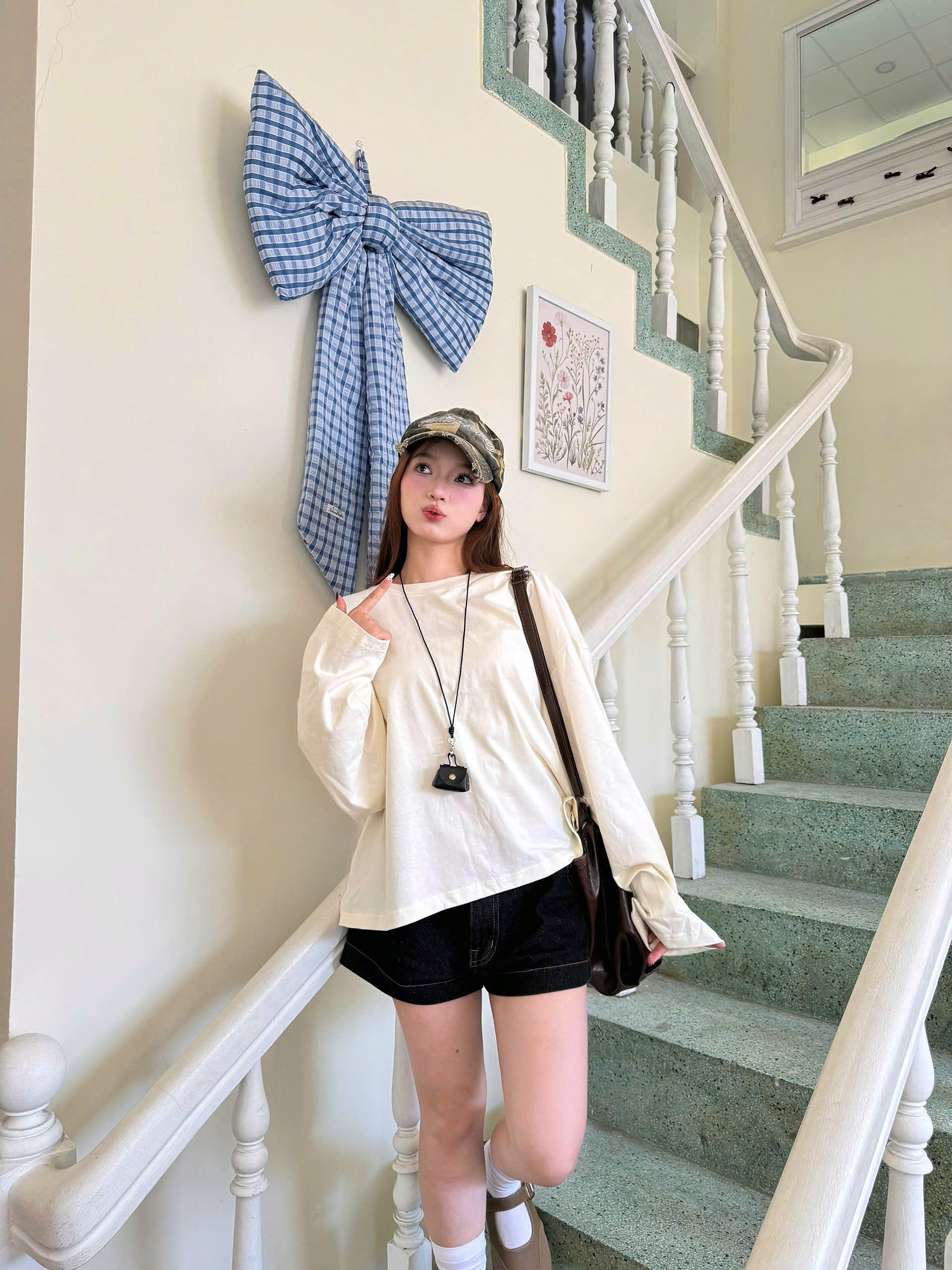 Áo thun nữ tay dài form boxy Miucho cotton 2 chiều thoáng mát kiểu Hàn Quốc local brand AT00053_thumbnail_2