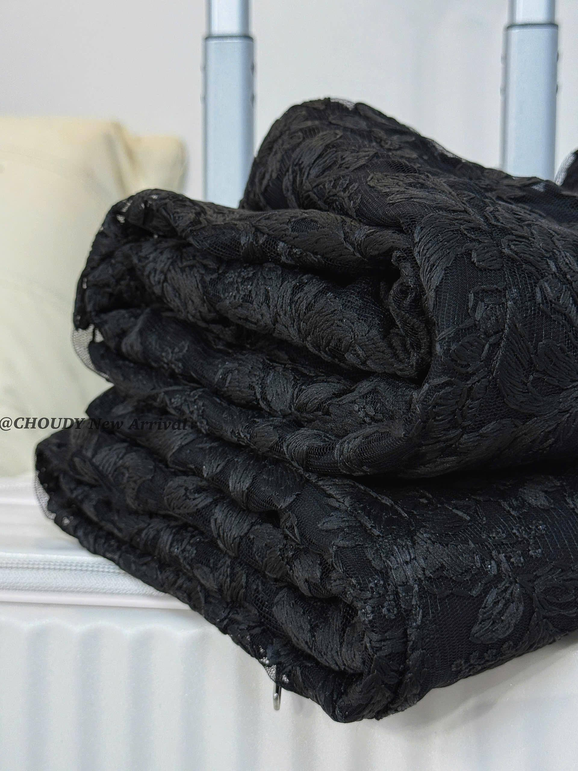 U502 CHÂN VÁY REN ĐEN_thumbnail_3