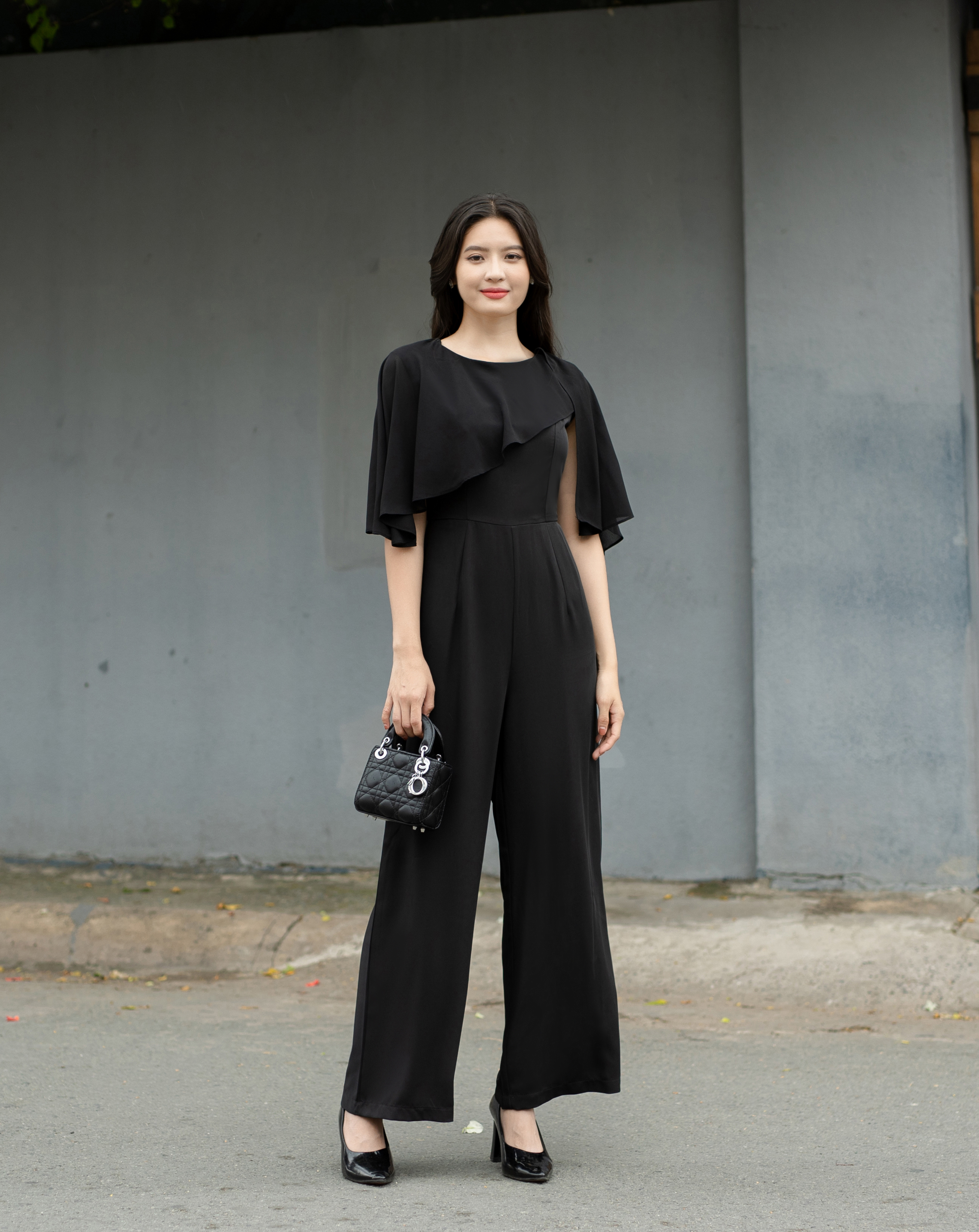 Jumpsuit dài cổ tròn phối tay sang trọng_thumbnail_8