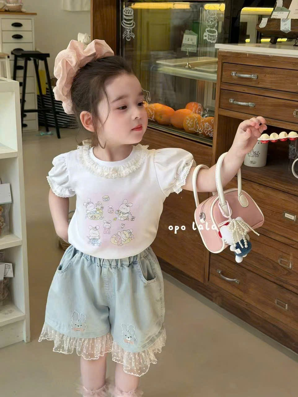 C94 - quần sooc bò gấu ren thêu thỏ hãng Opl (Sz90-130)_thumbnail_0