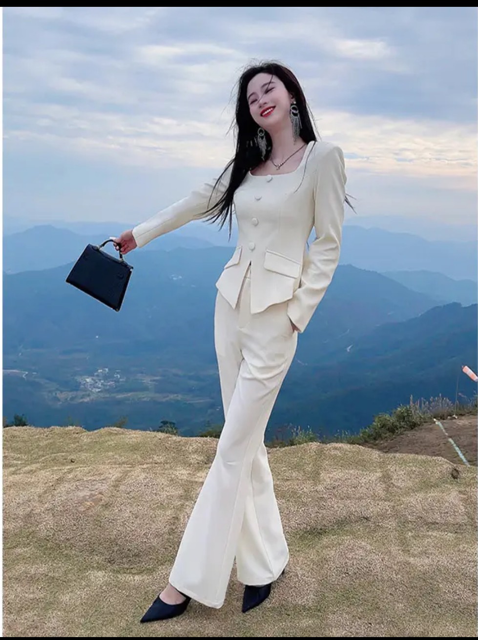 Set bô áo cổ U tay dài quần ống loe thanh lịch_thumbnail_1