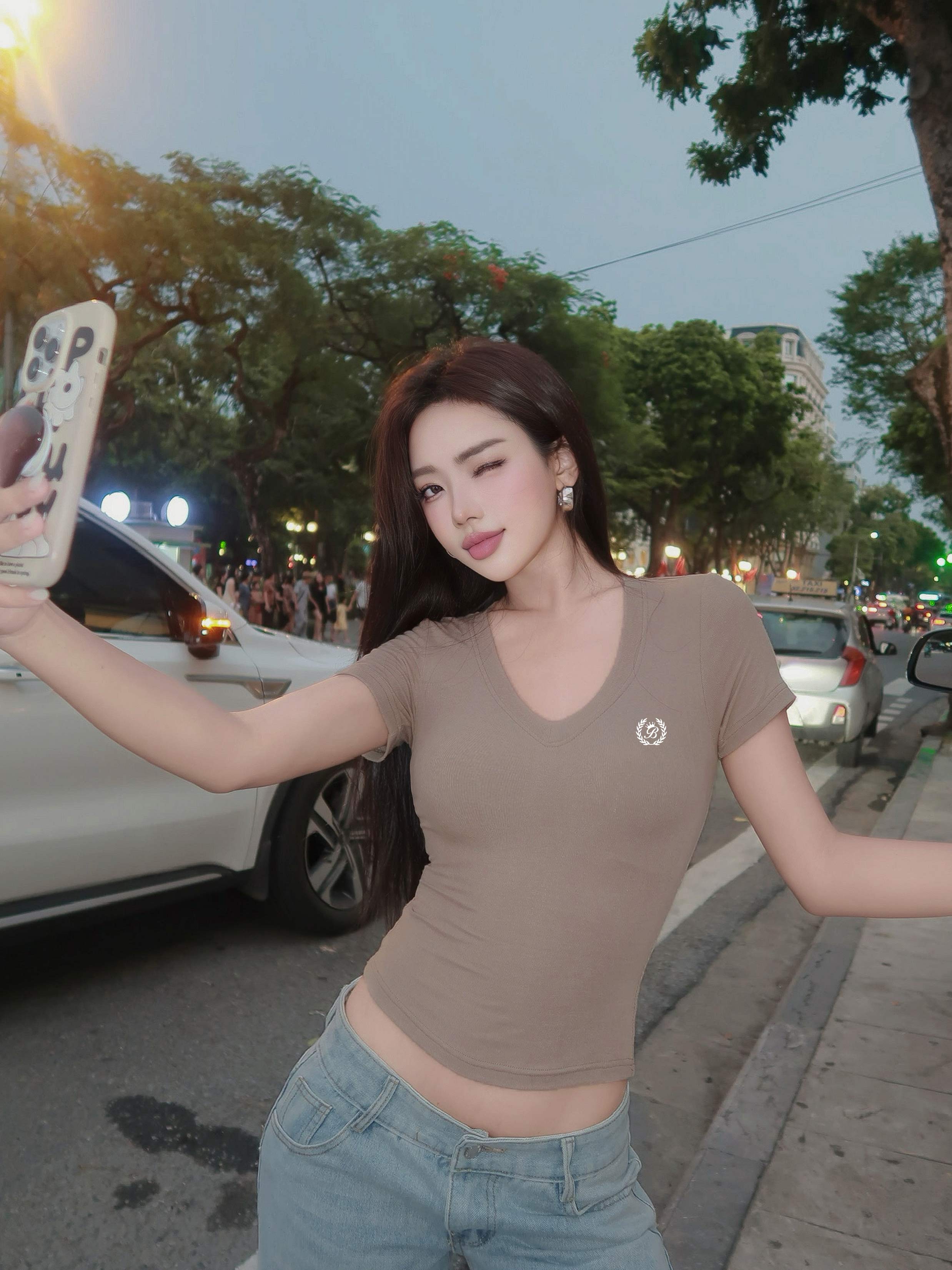 Áo baby tee trắng form ôm dáng ngắn ATD000412685 Miucho tay ngắn vải cotton thoáng mát cổ tròn in basic_thumbnail_6