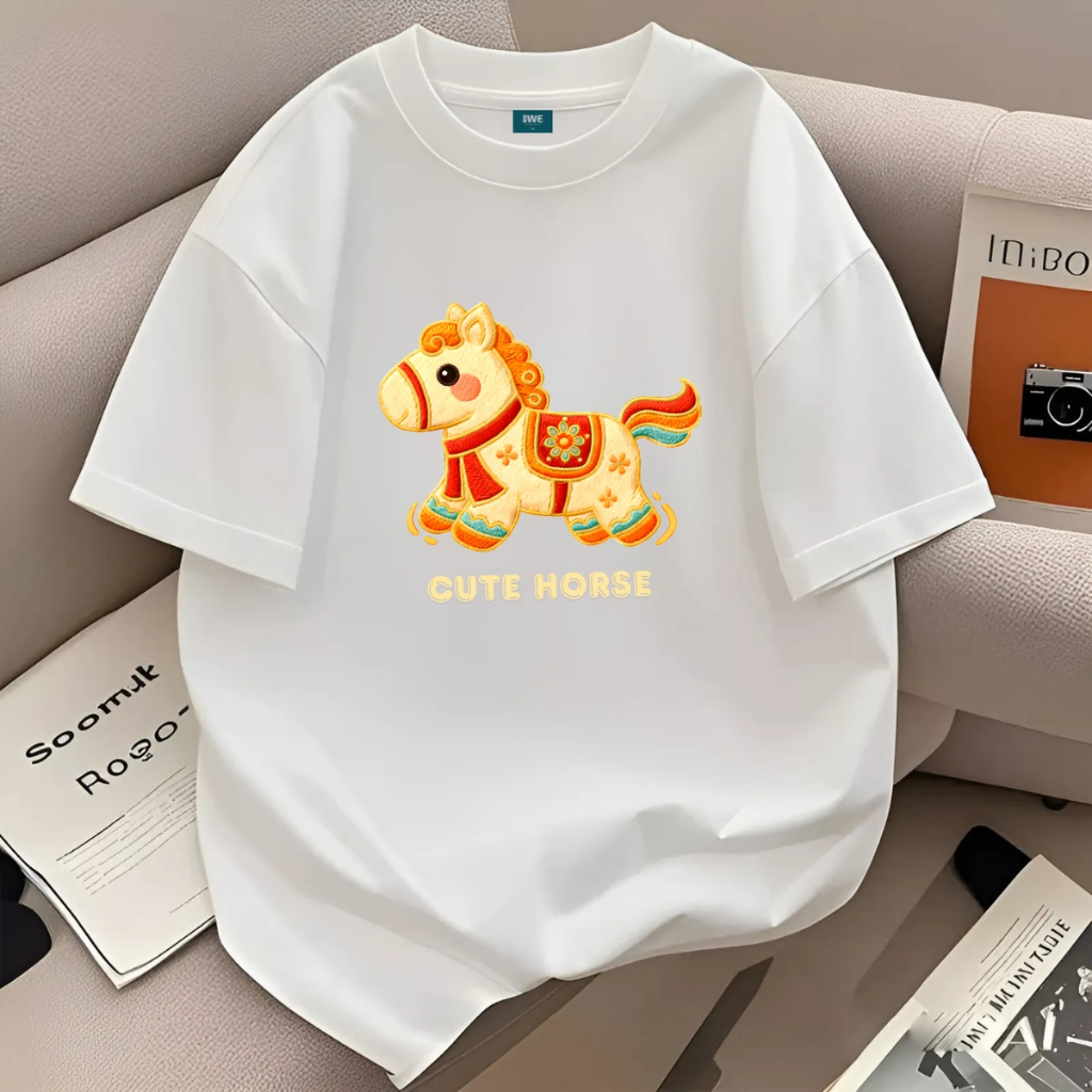 Áo thun Tết 2026 in hình ngựa Cute Horse dáng oversize rộng local brand WETEE - WU1126_thumbnail_1