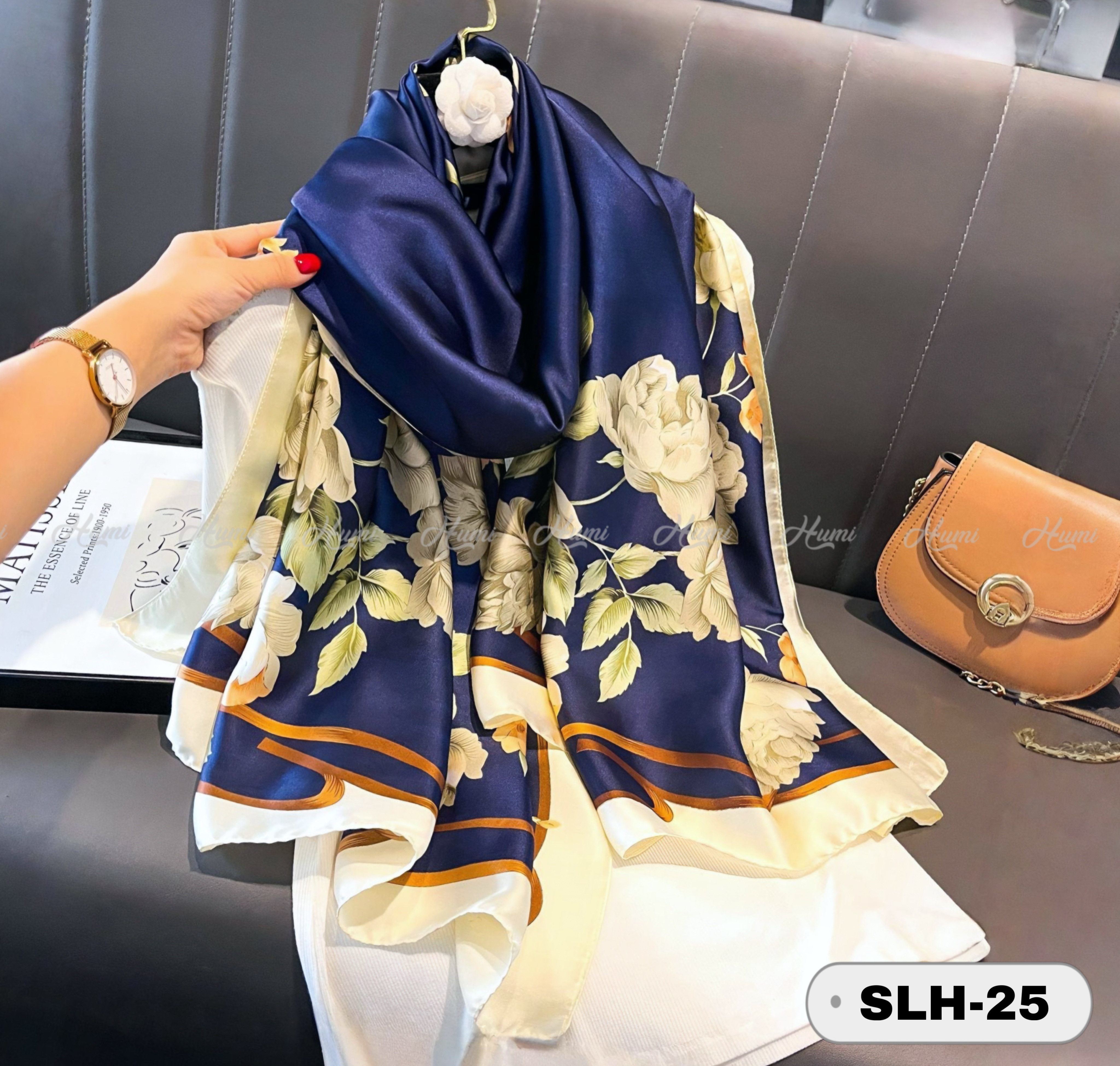 KHĂN CHOÀNG LỤA (SLH25)