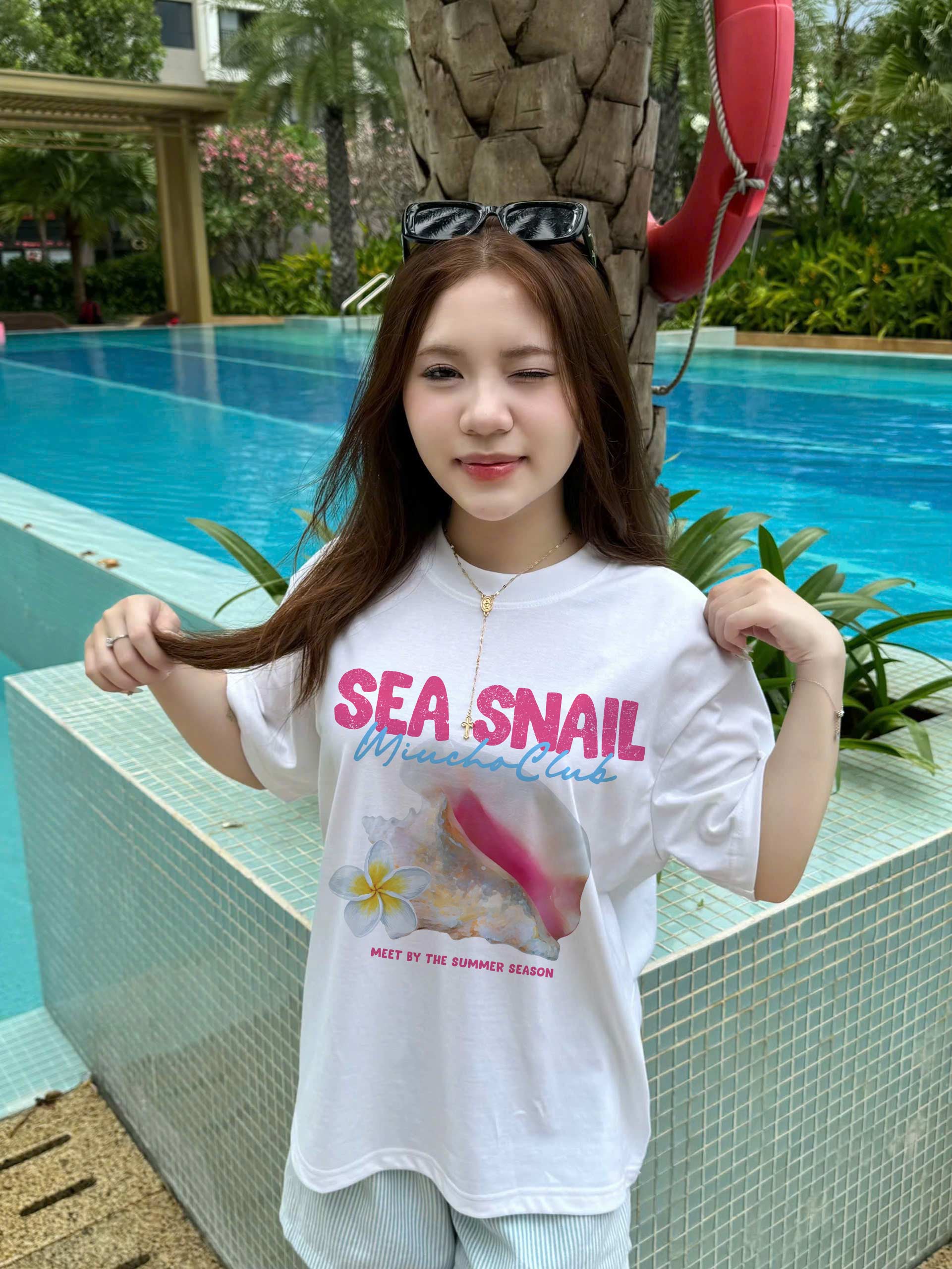 Áo thun boxy hè biển 2235 Miucho cổ tròn chất vải cotton 2c 250gsm đứng form dày dặn in mix_thumbnail_4