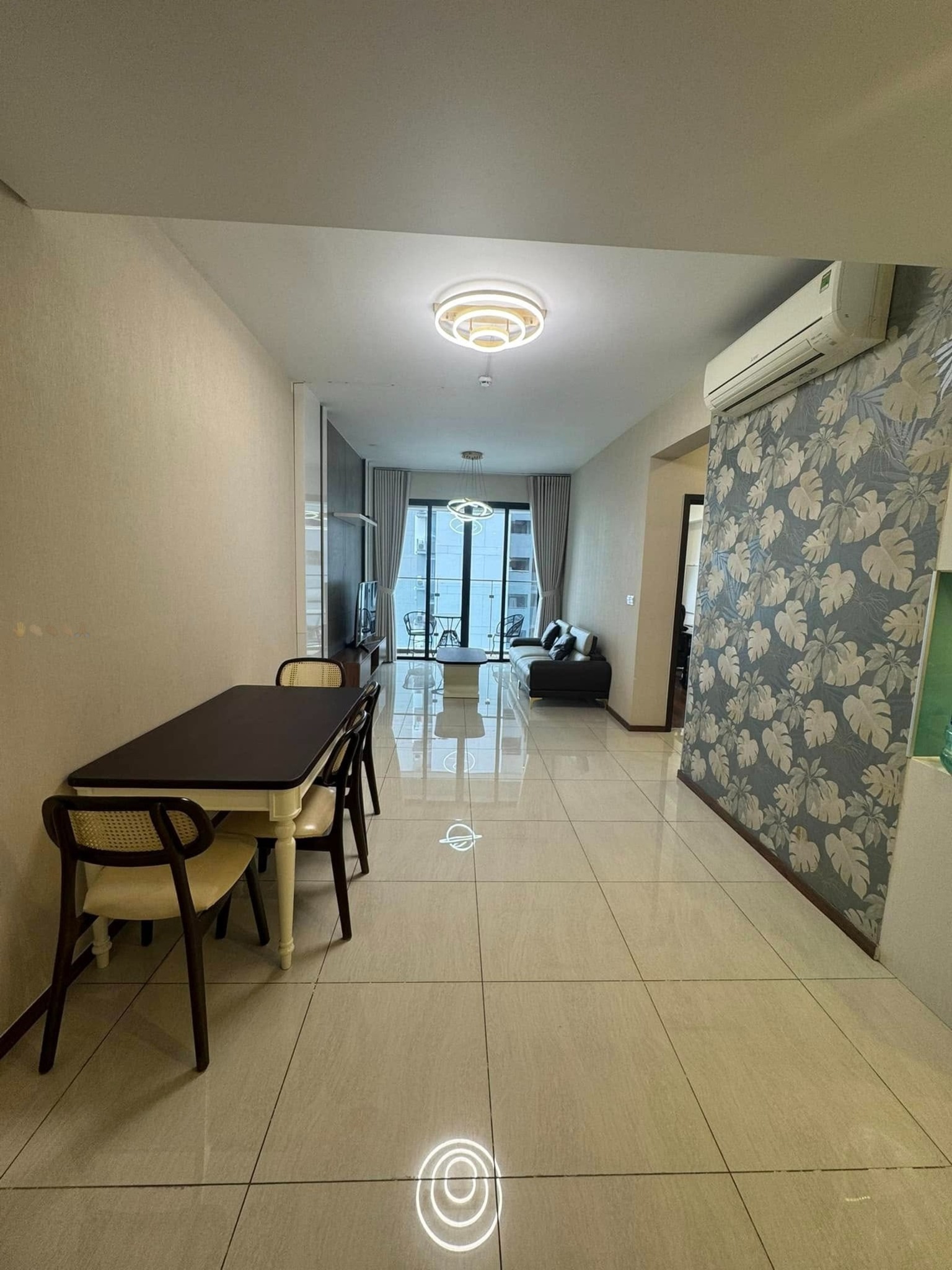 Cho thuê căn hộ 2 phòng ngủ One Verandah - View sông SG, ban công TN, nhà đang sẵn_thumbnail_6