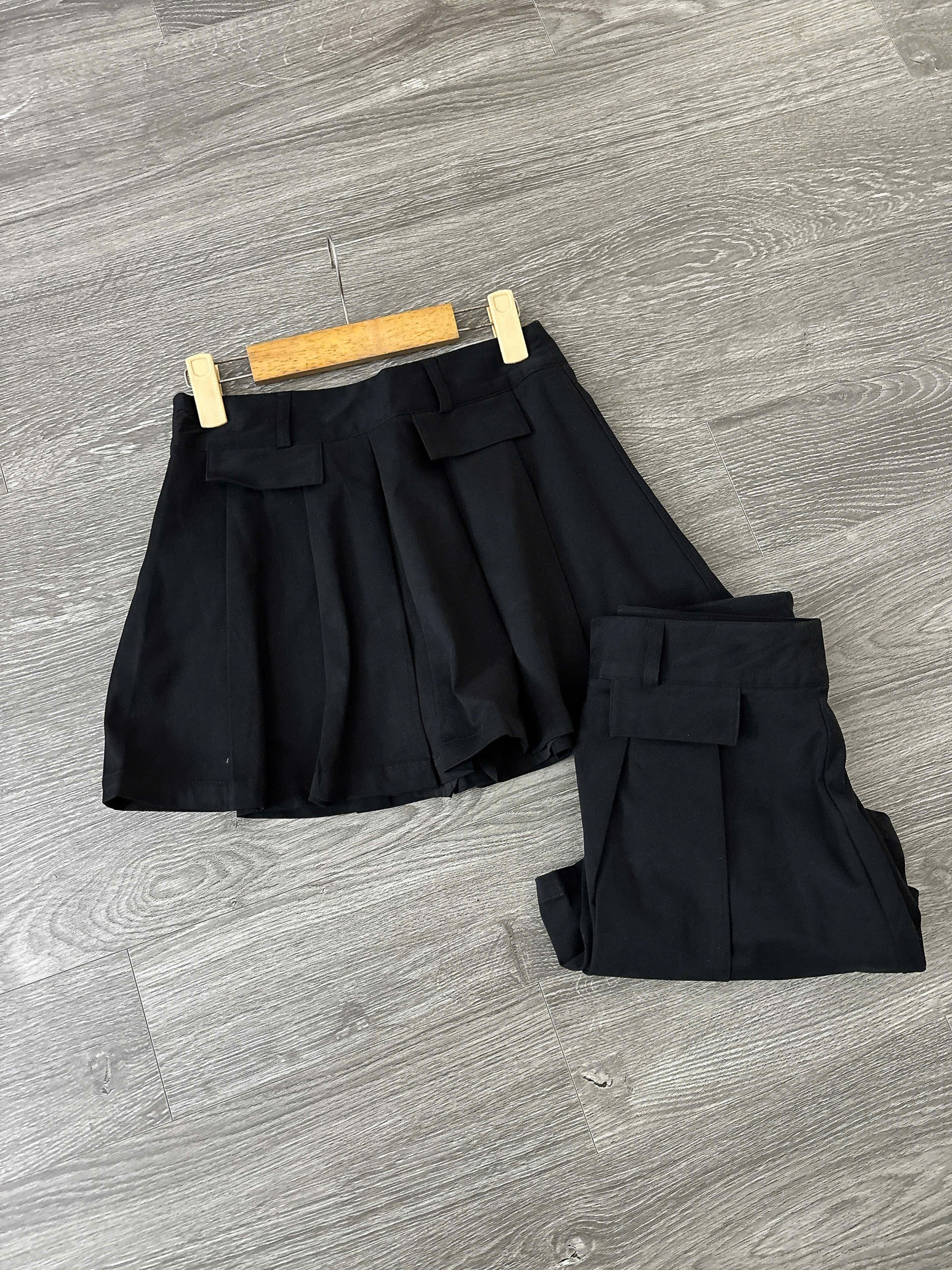 C84 CHÂN VÁY ĐEN_thumbnail_11