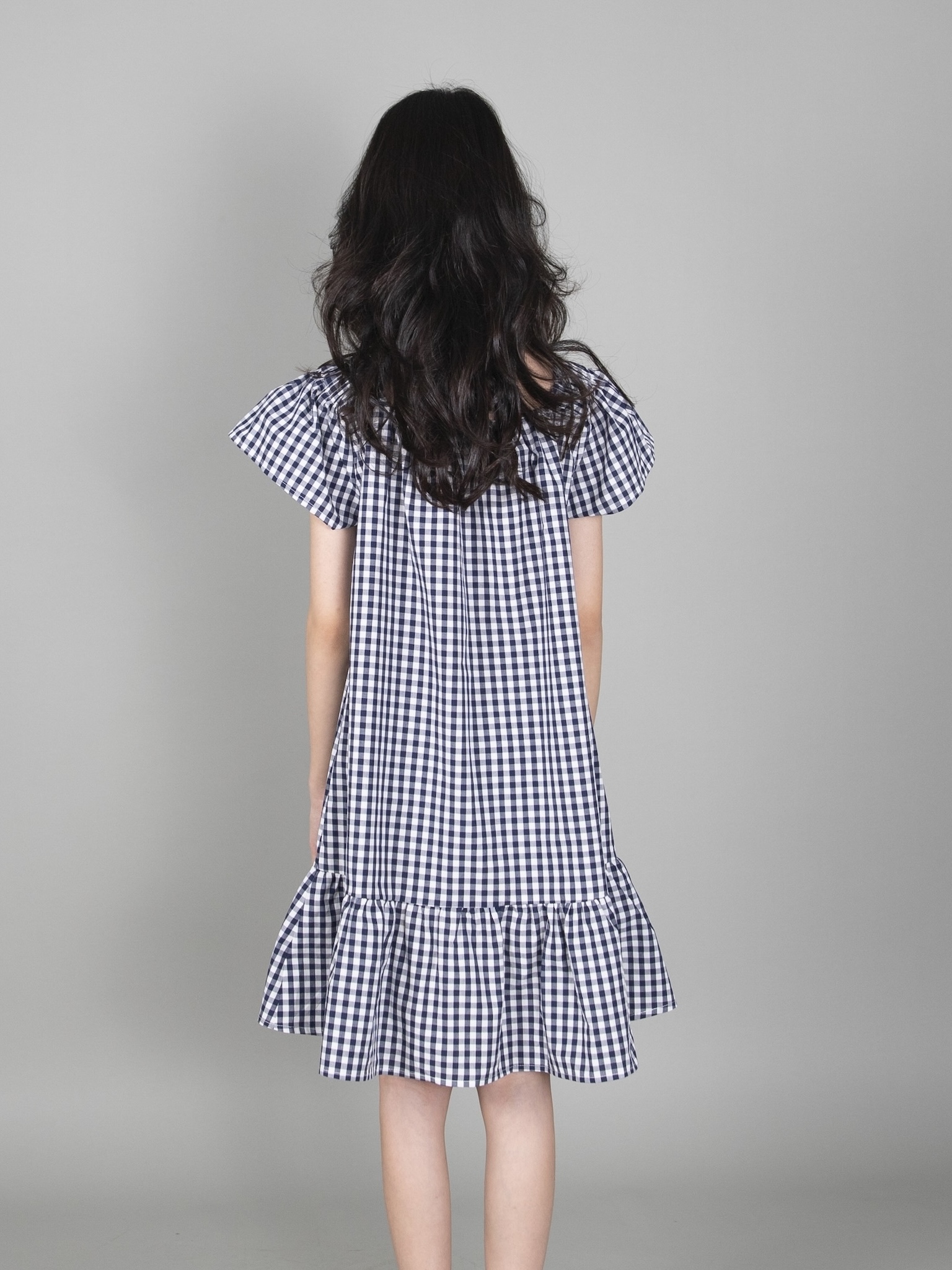 Váy kẻ caro xám trắng chun vai_thumbnail_2